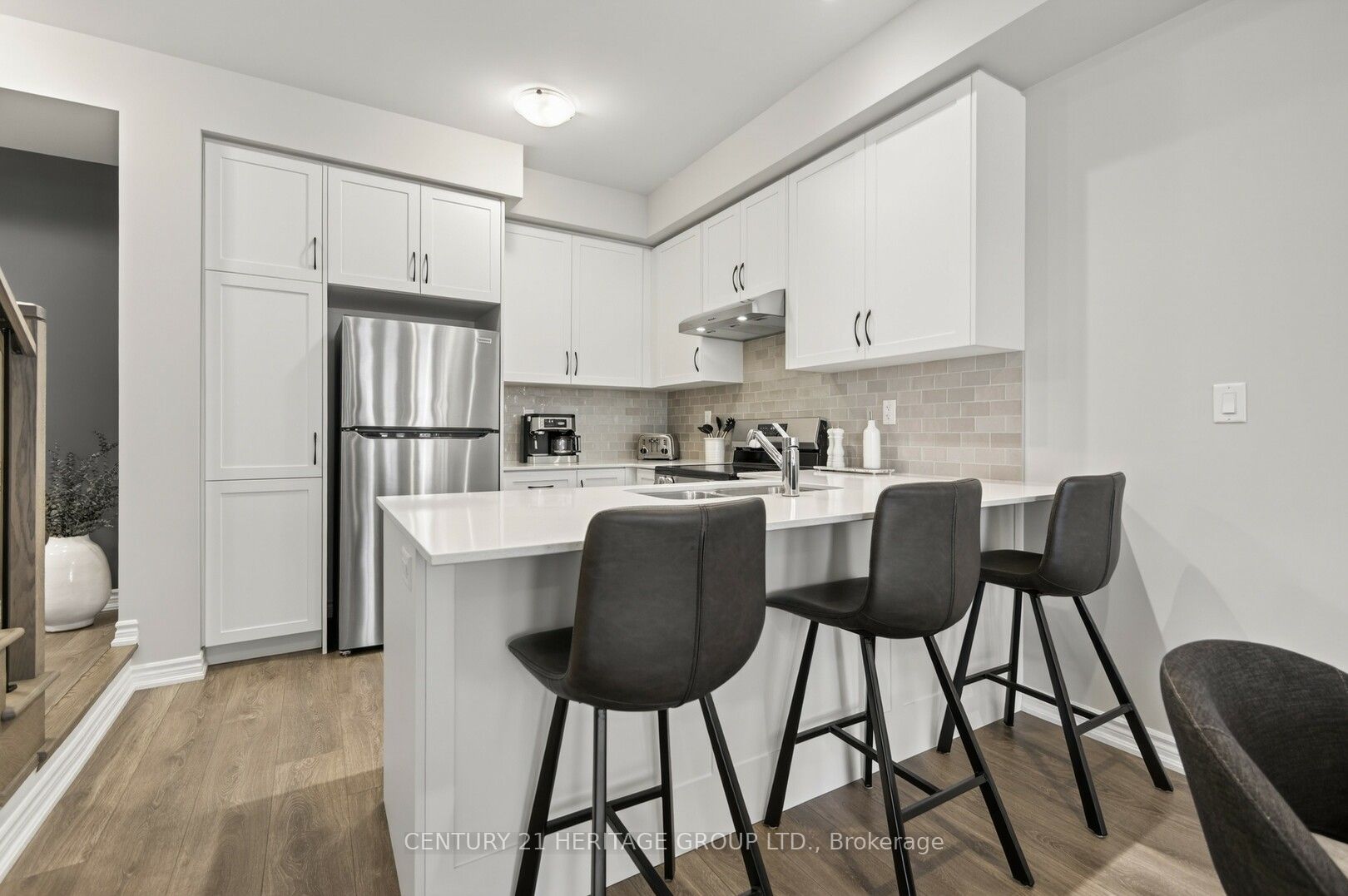 6 Mel Irving Drive Property Photo 12