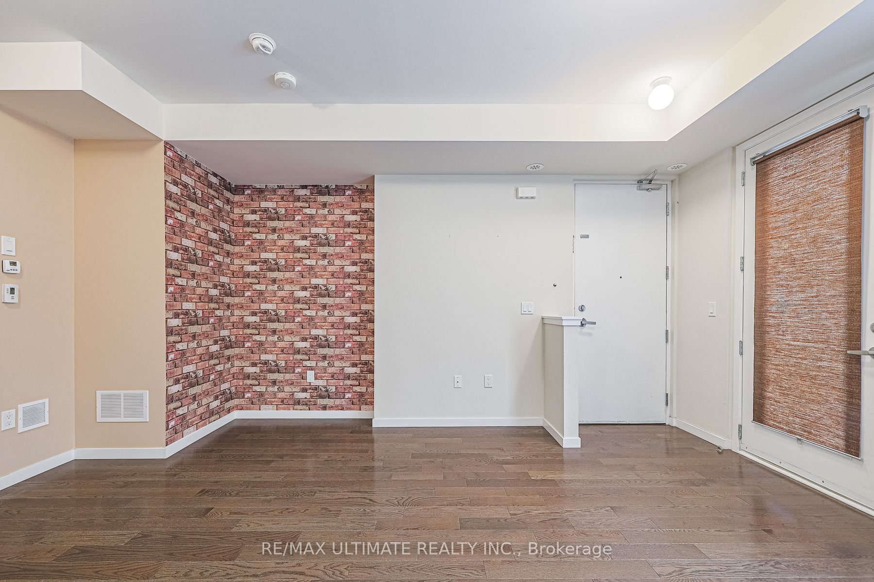 600 Alex Gardner Circle 109 Property Photo 6