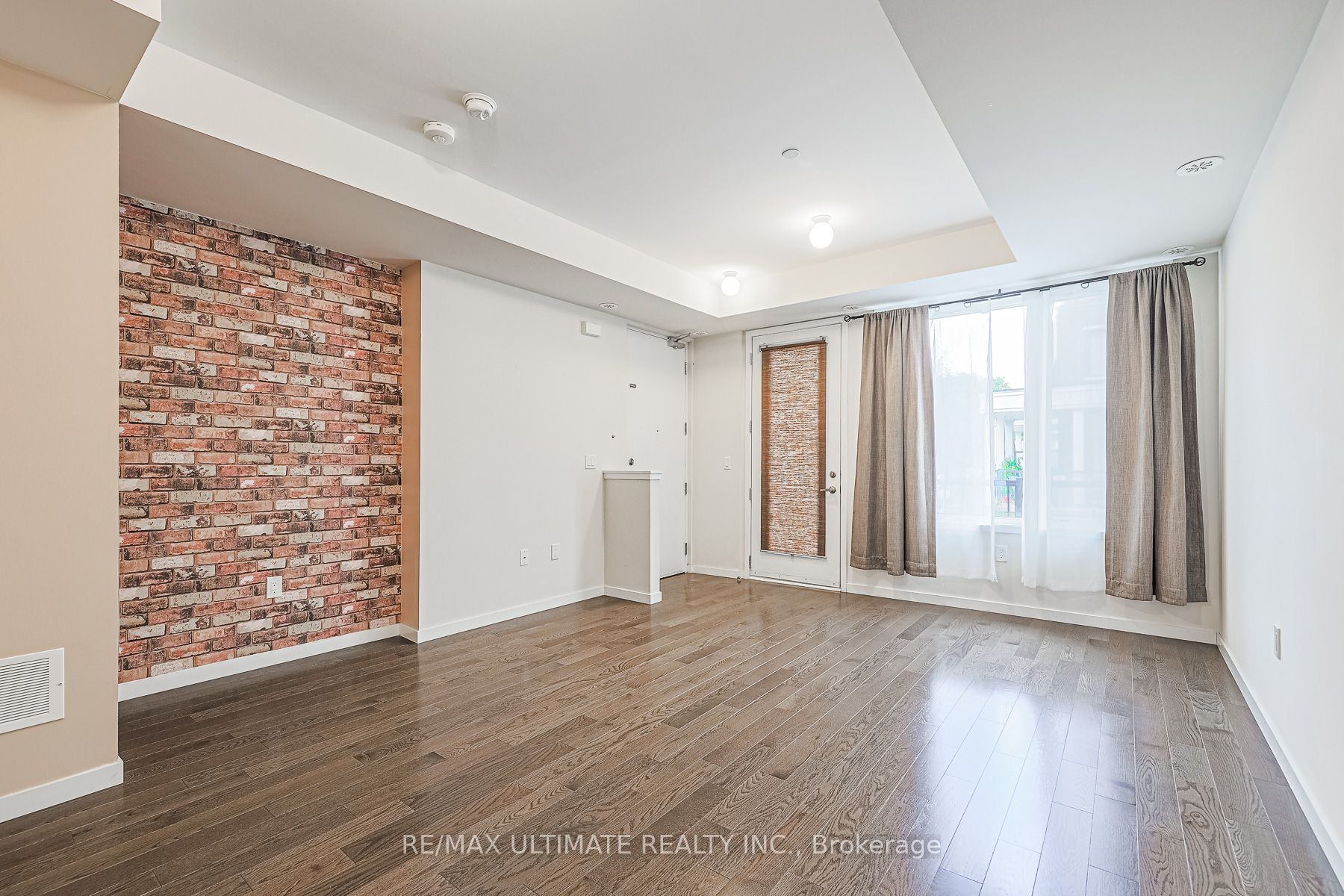 600 Alex Gardner Circle 109 Property Photo 7
