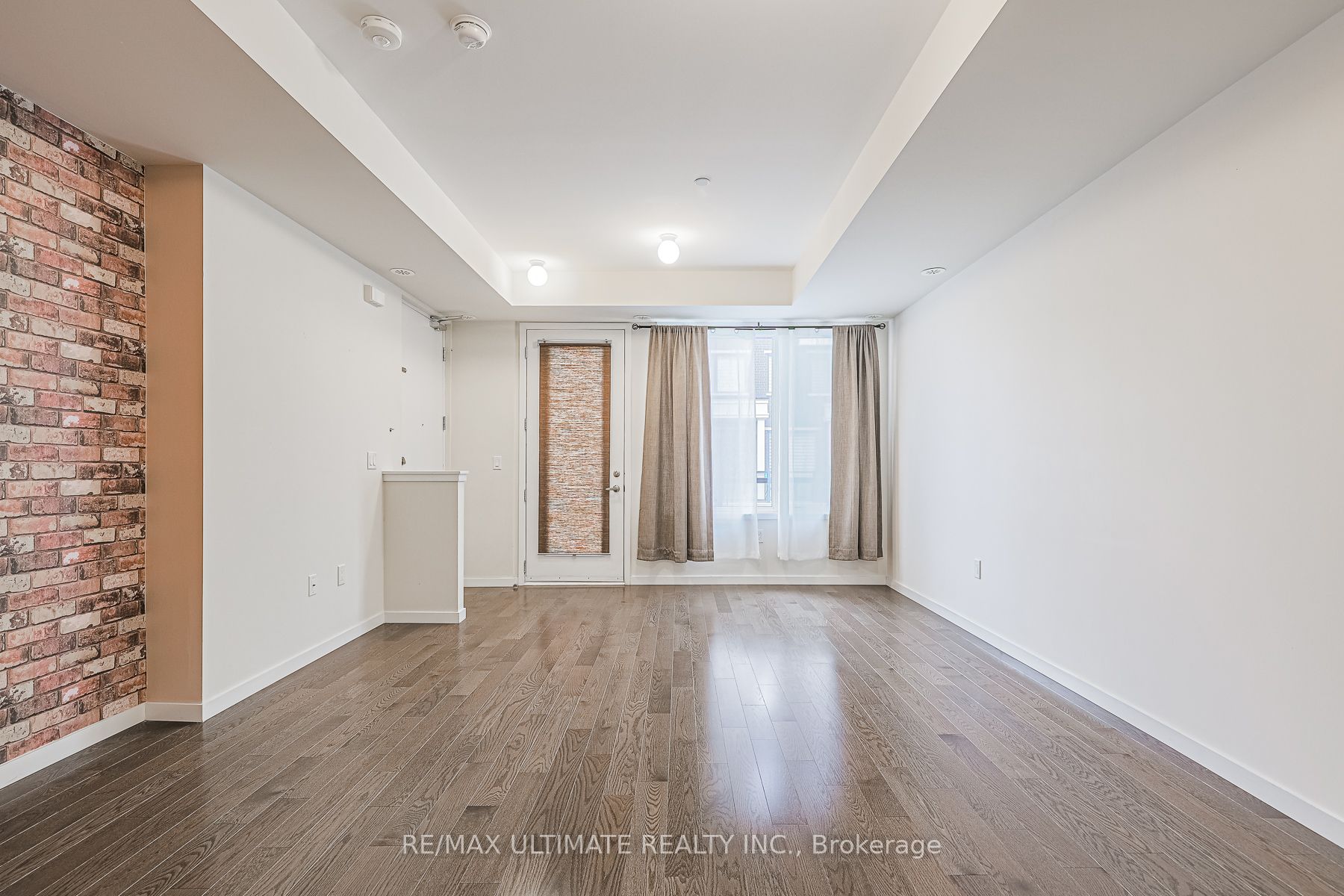 600 Alex Gardner Circle 109 Property Photo 8