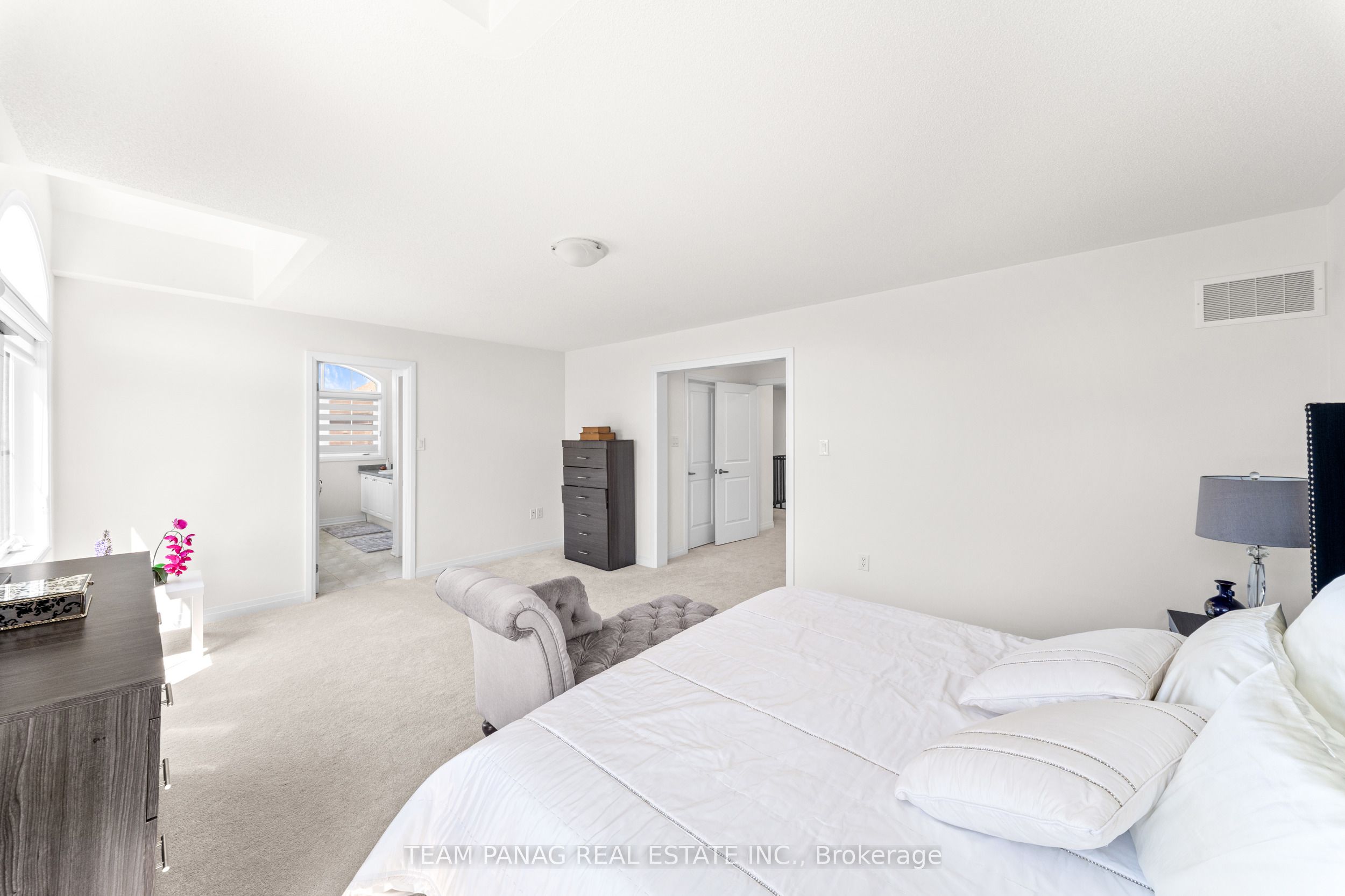 1614 Sharpe Street E Property Photo 19