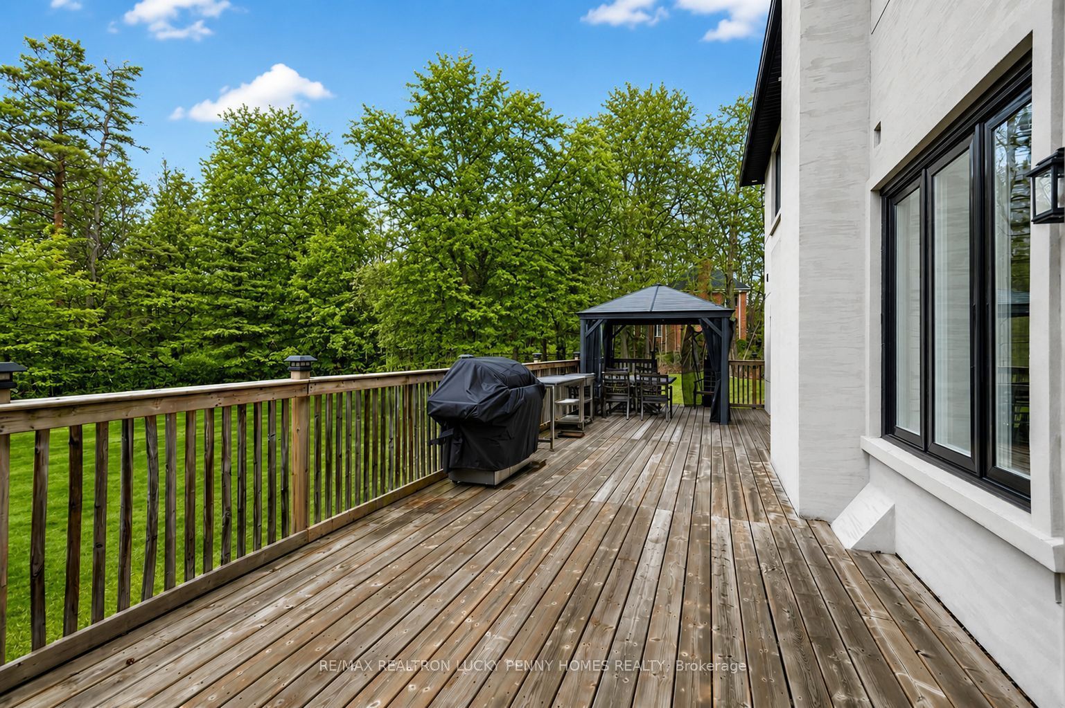 18 Walnut Glen Place Property Photo 39