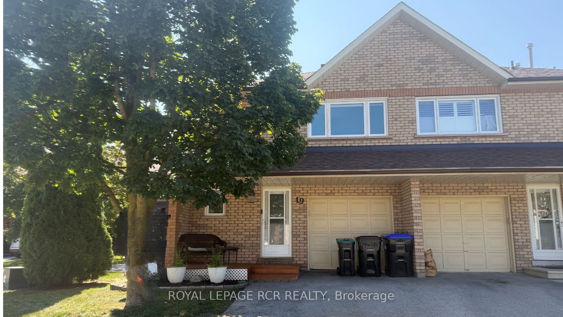 19 Riverley Lane N Property Photo 1