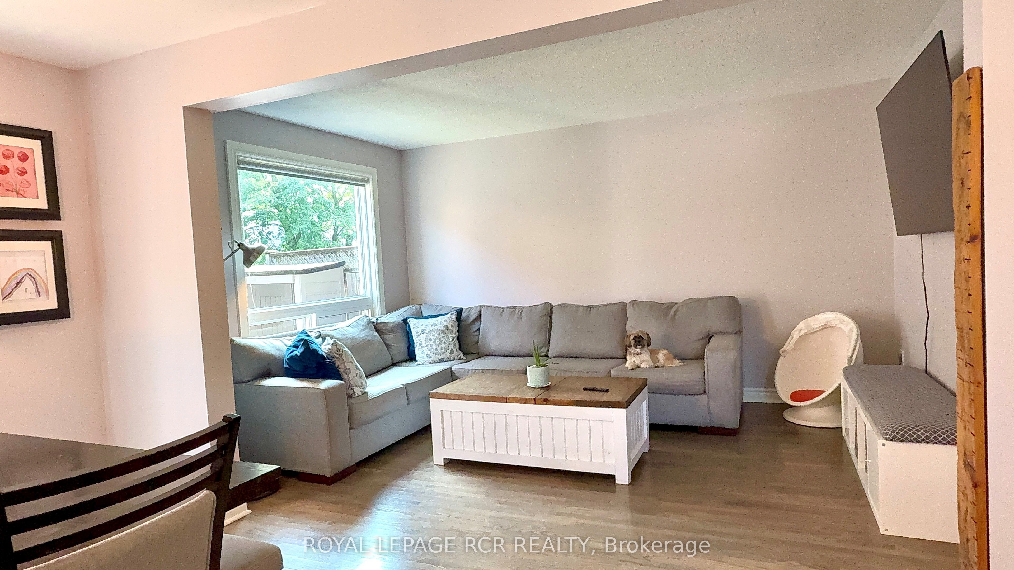 19 Riverley Lane N Property Photo 4