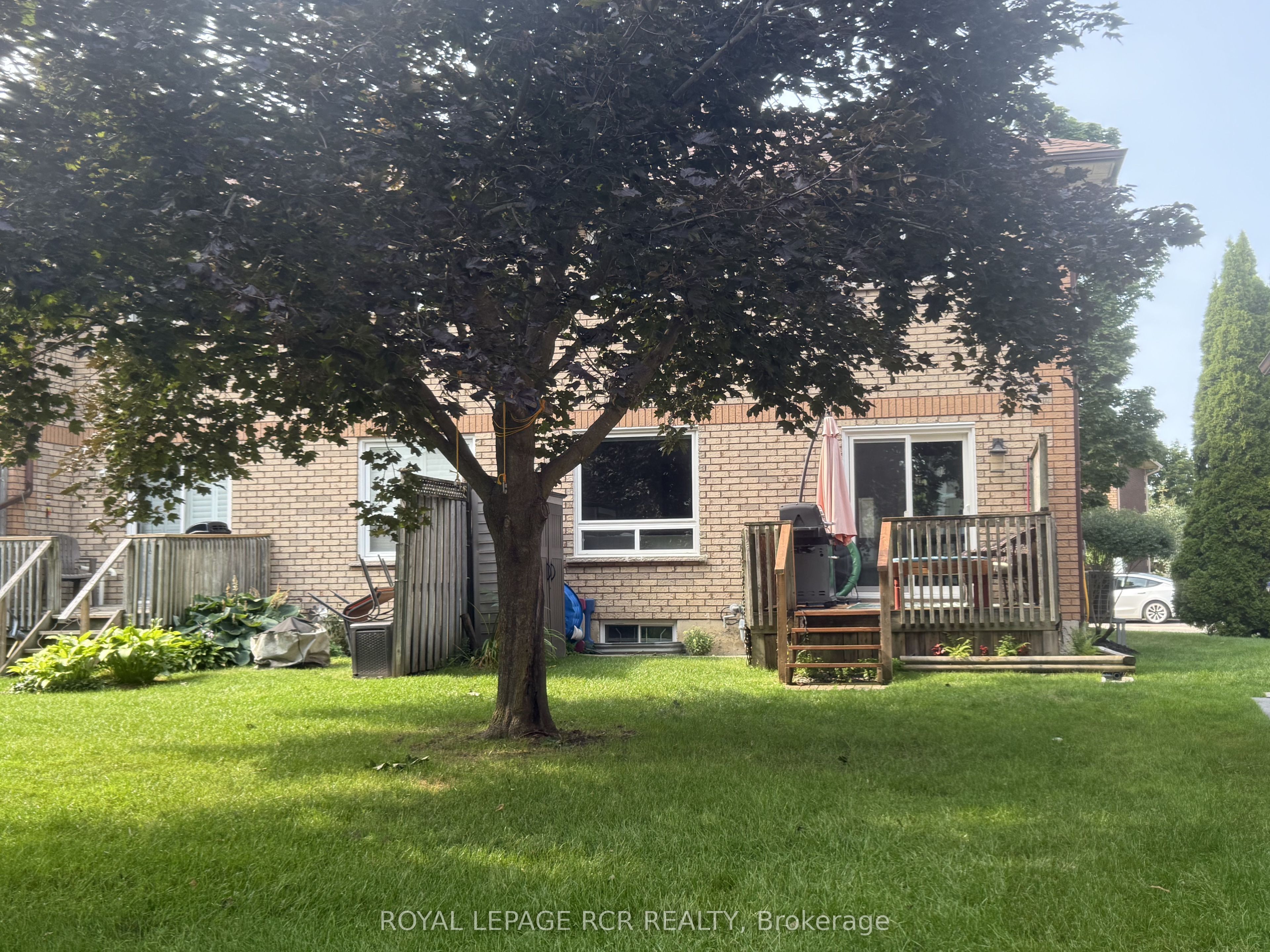 19 Riverley Lane N Property Photo 5