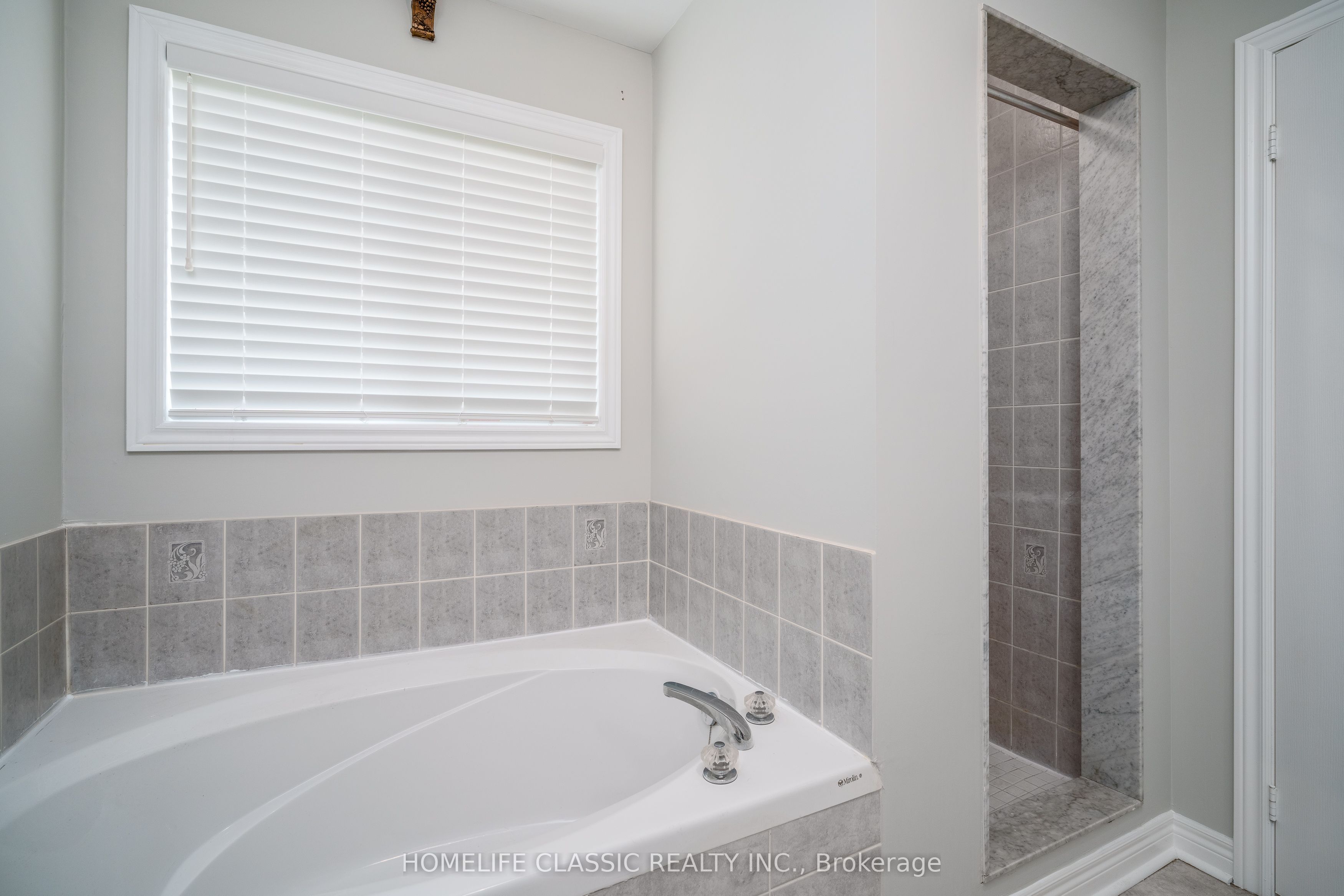 44 Wildberry Crescent Property Photo 10