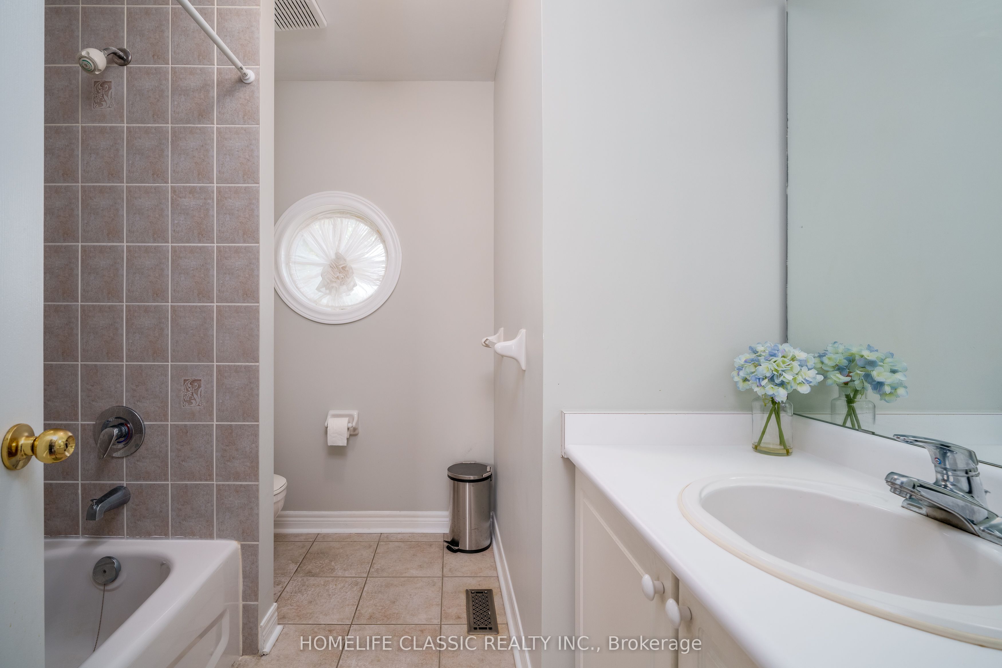 44 Wildberry Crescent Property Photo 13