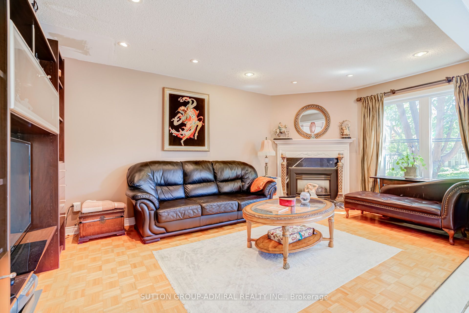 8890 Martin Grove Road Property Photo 16
