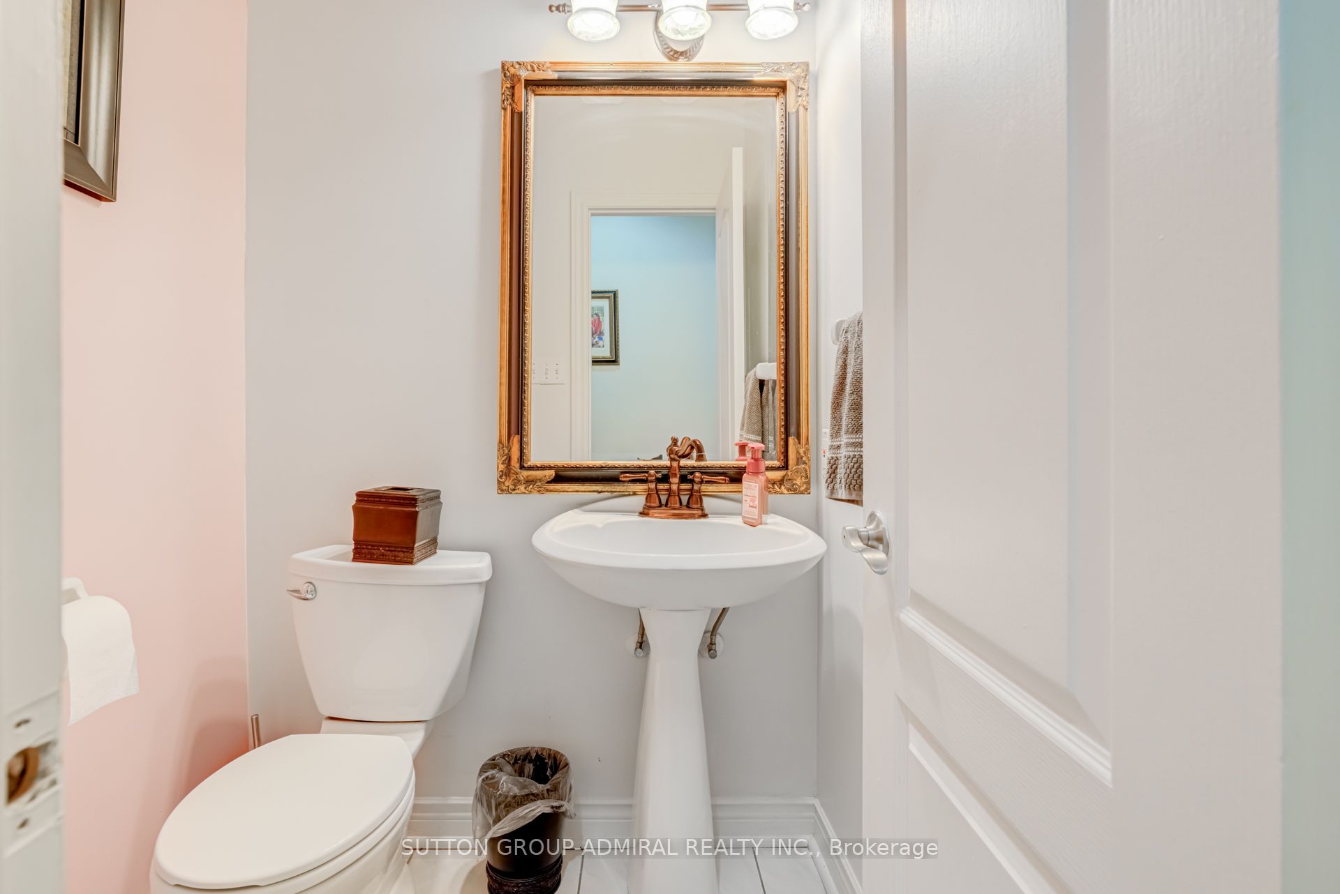 8890 Martin Grove Road Property Photo 27