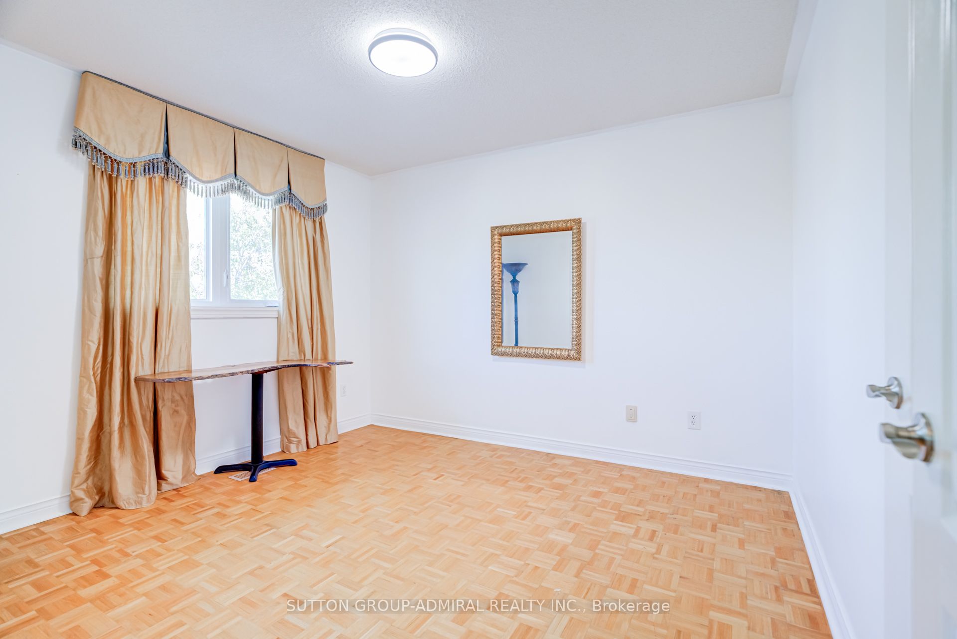 8890 Martin Grove Road Property Photo 41
