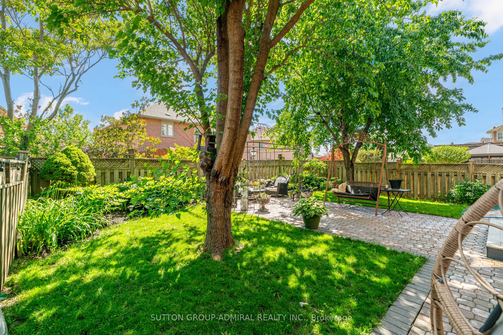8890 Martin Grove Road Property Photo 44