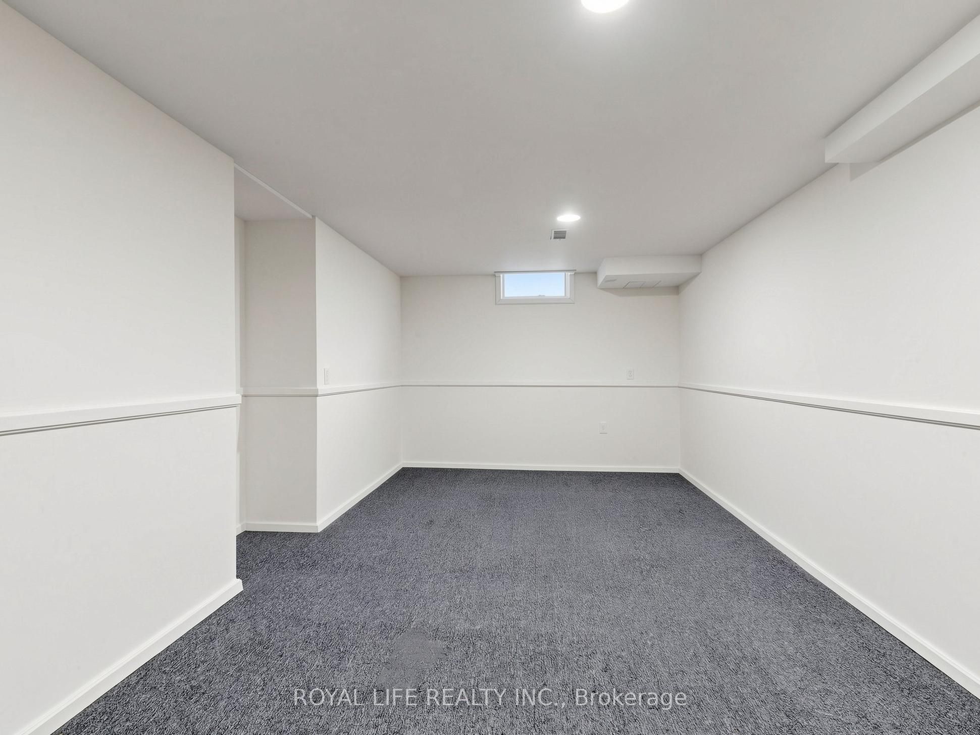985 Linden Street Property Photo 40