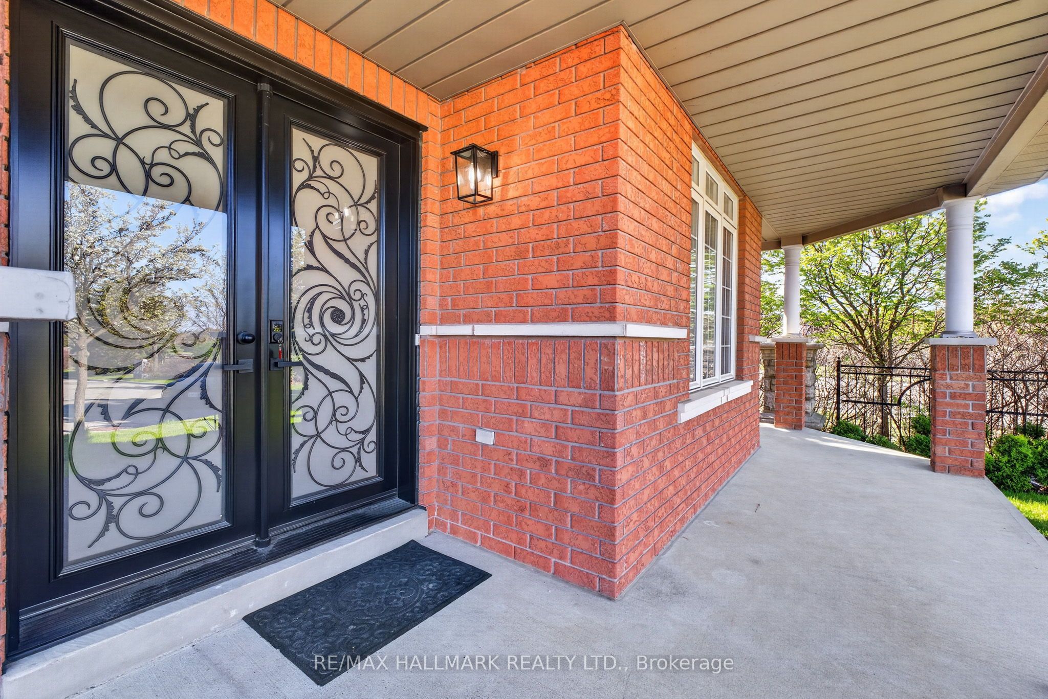 57 Saint Nicholas Crescent Property Photo 3