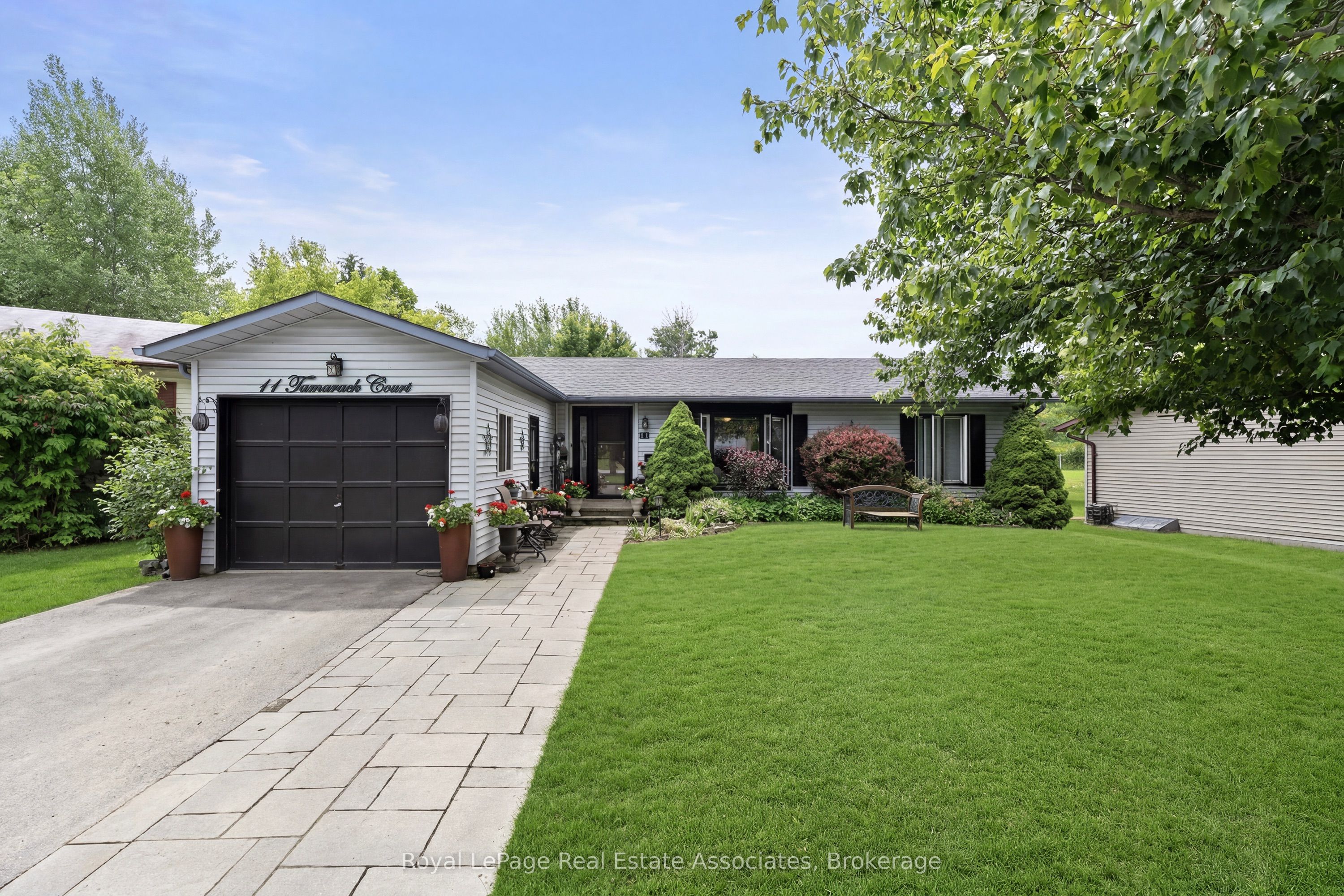 11 Tamarack Court Property Photo 1