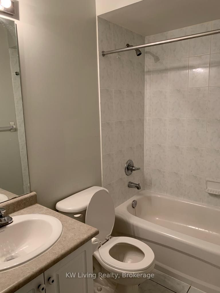 9133 Bayview Avenue Th76 Property Photo 12