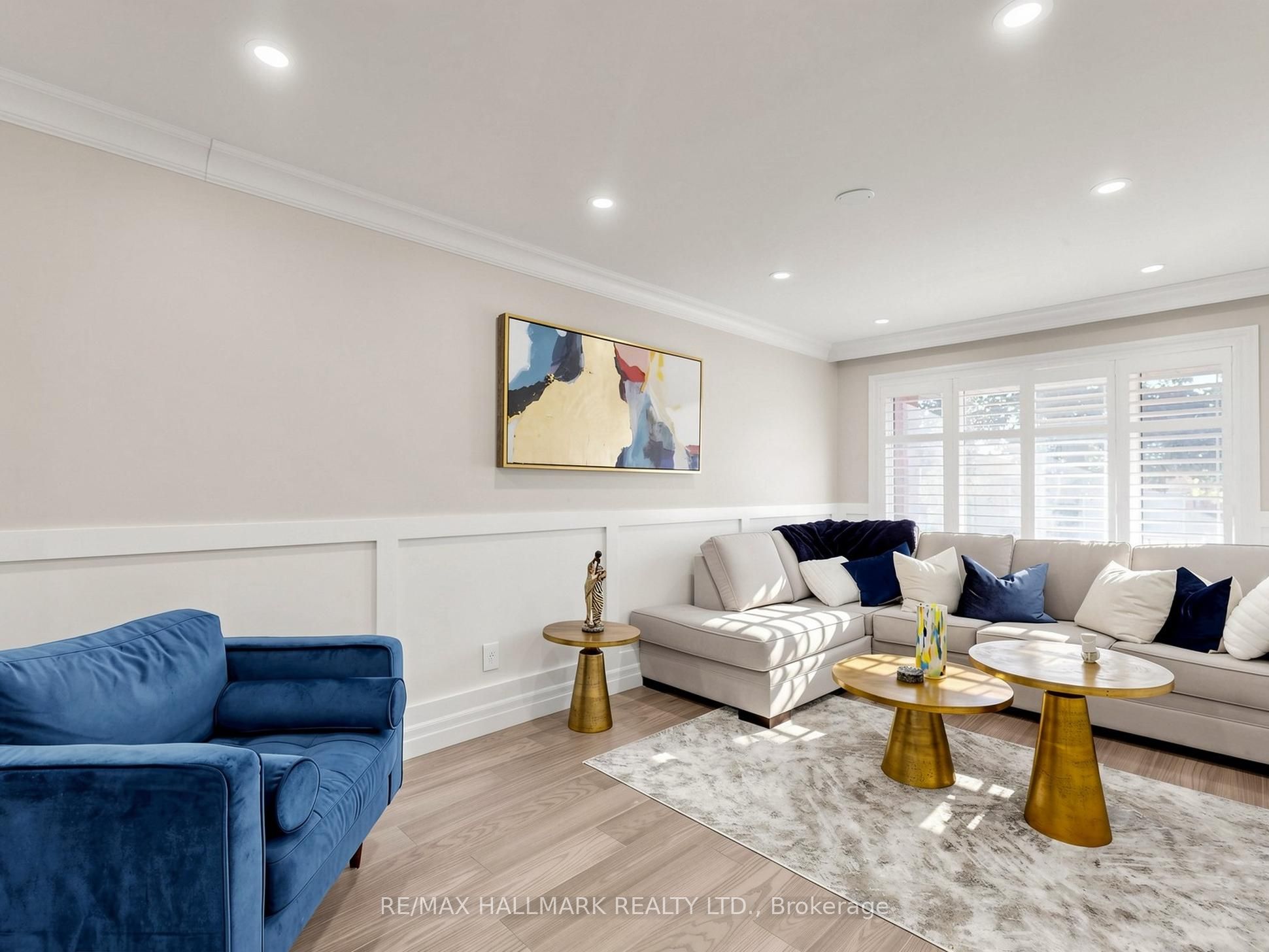 58 Marchwood Crescent Property Photo 4