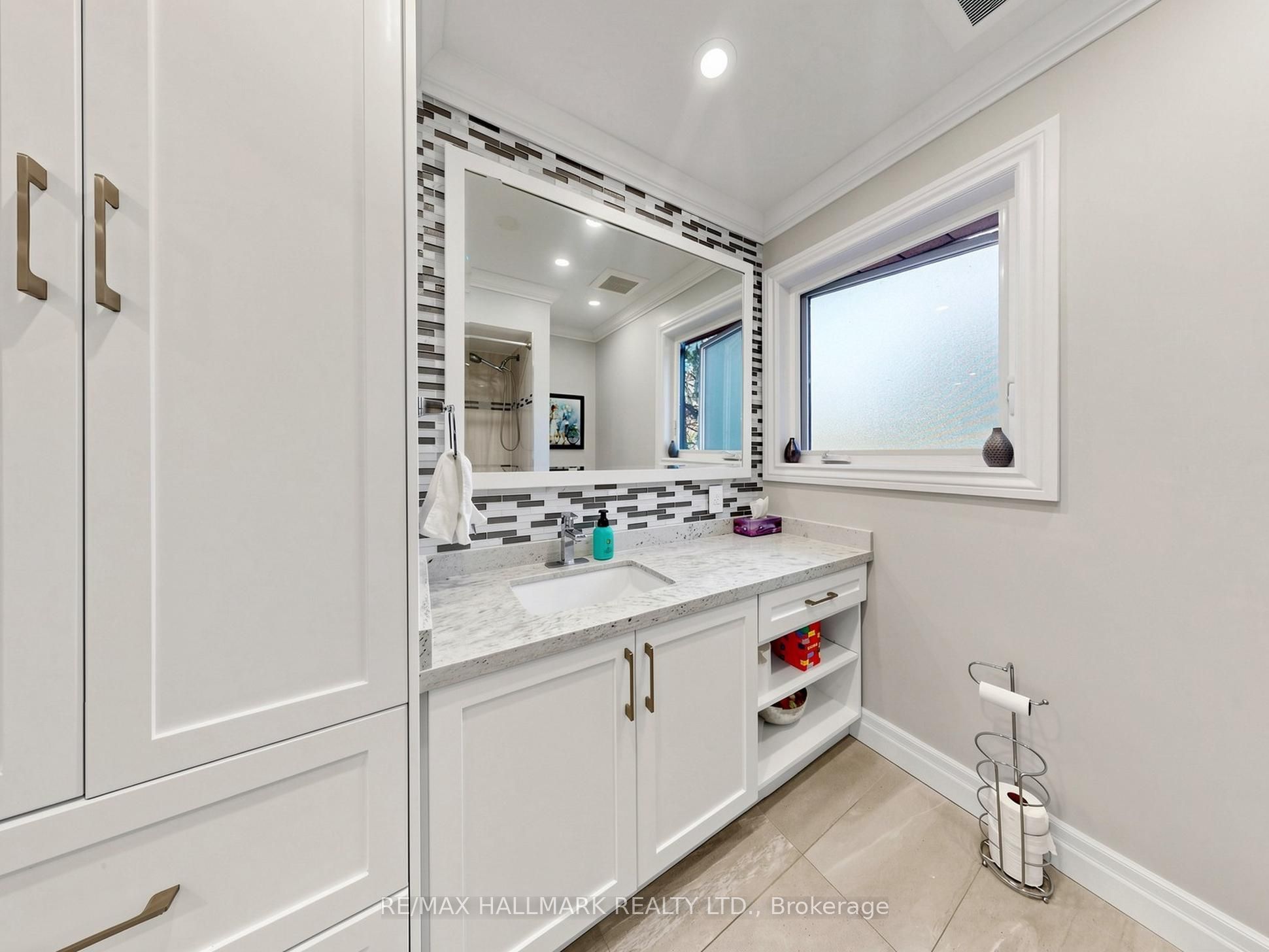 58 Marchwood Crescent Property Photo 31