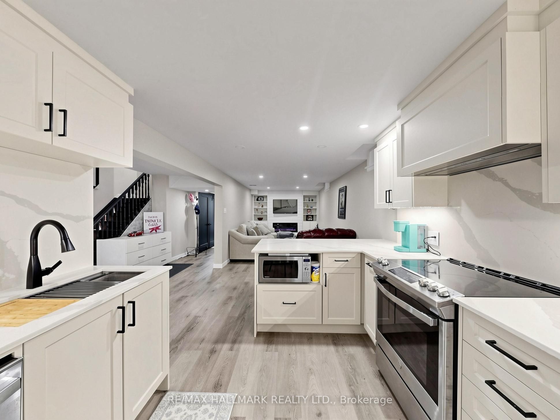 58 Marchwood Crescent Property Photo 39