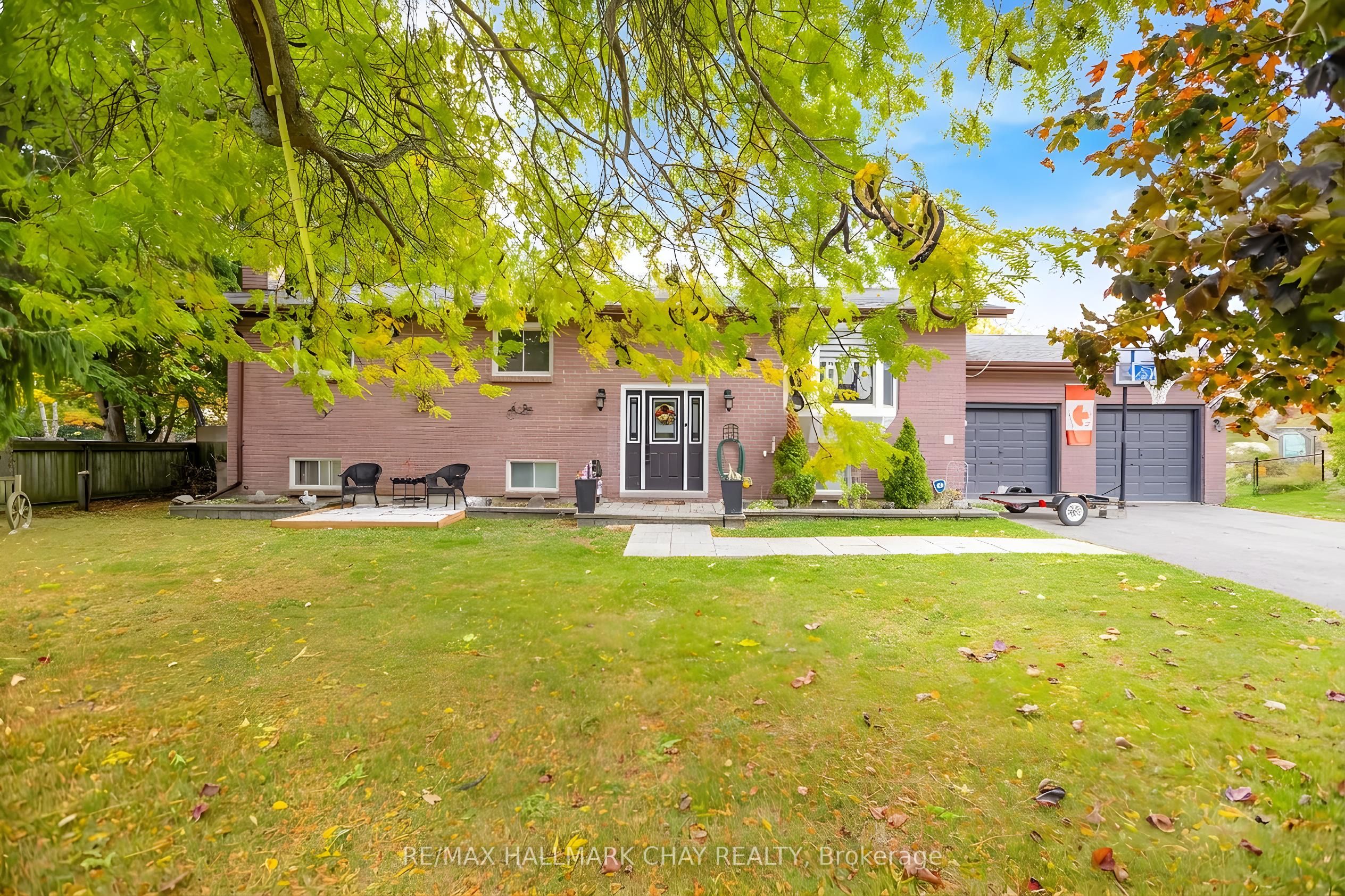 20 Howard Avenue Property Photo 3