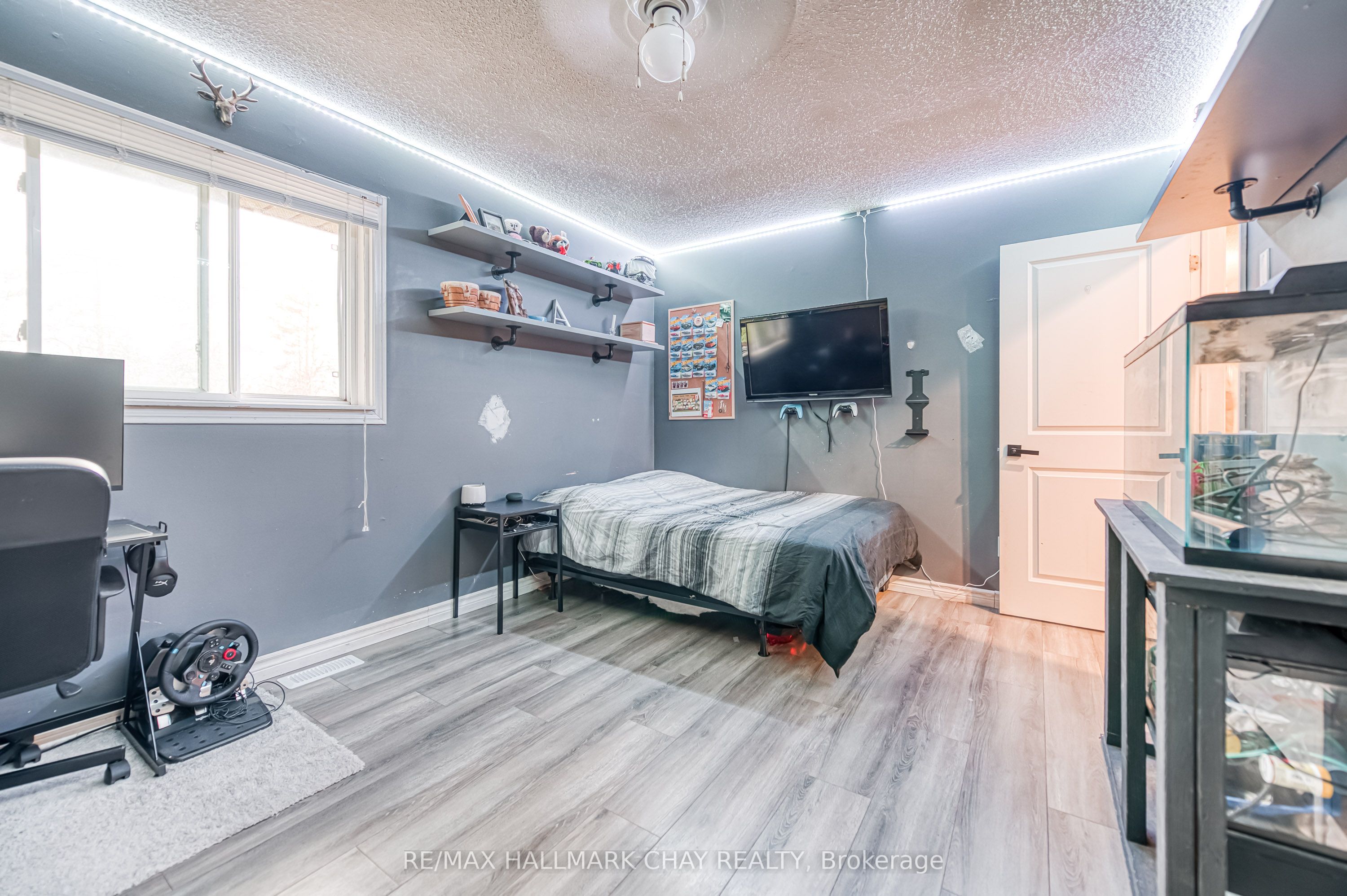 20 Howard Avenue Property Photo 18