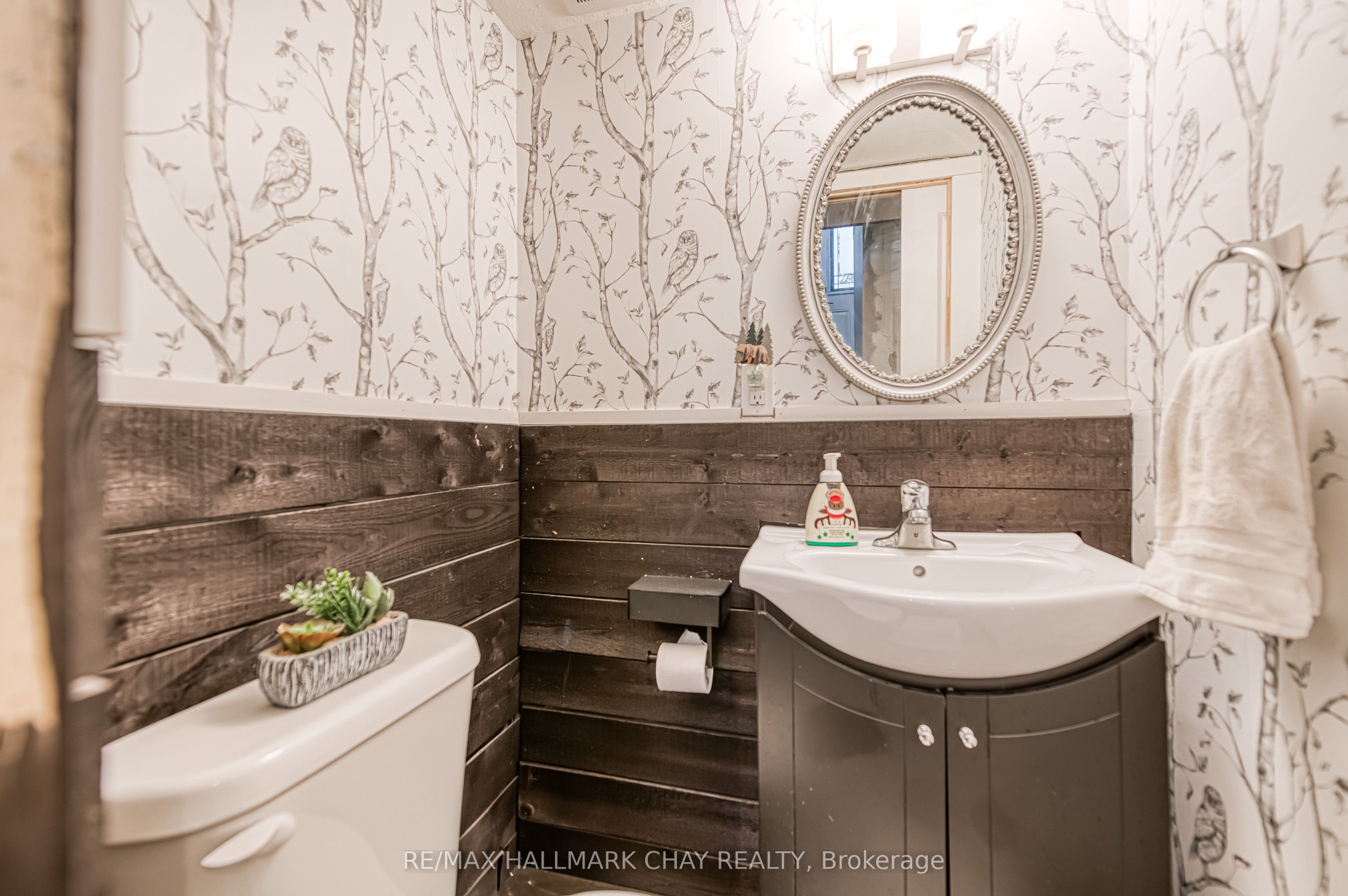 20 Howard Avenue Property Photo 31