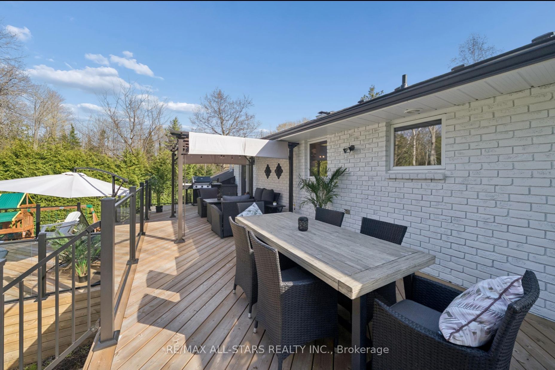127 Pinecrest Road Property Photo 3