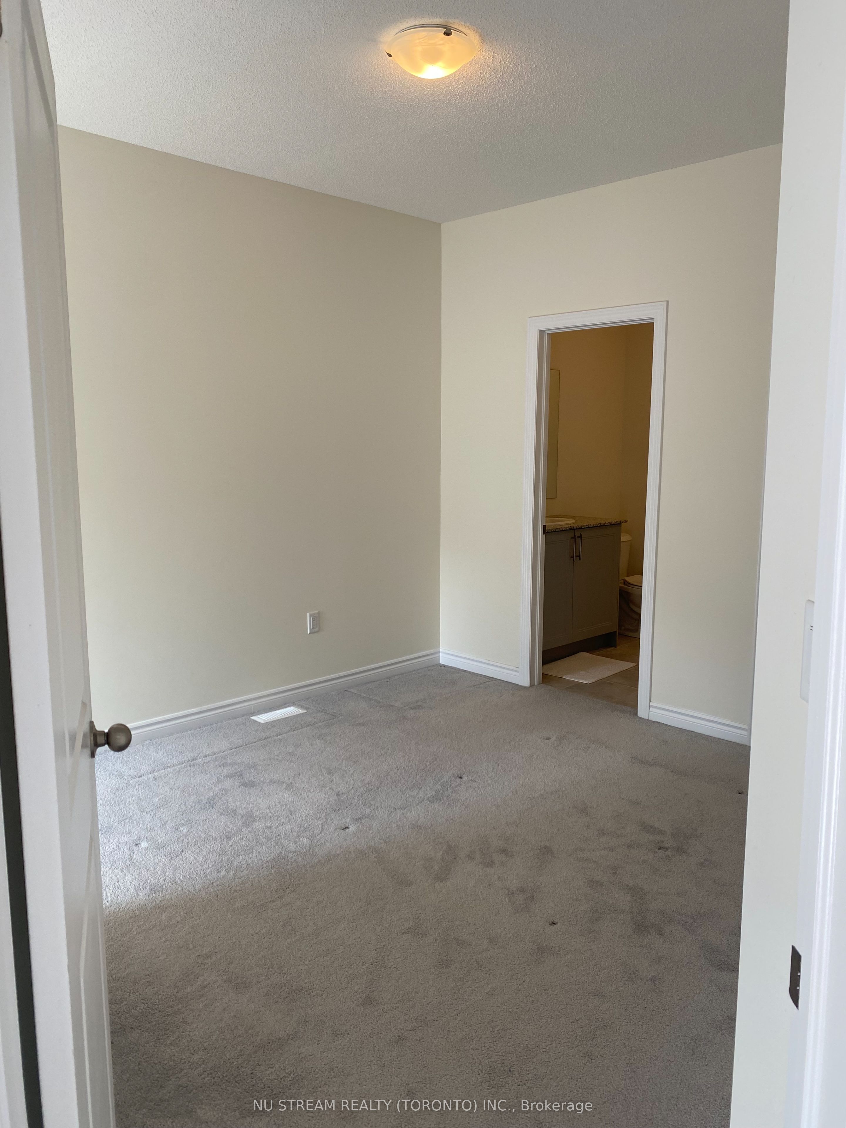 11 Griffith Street Property Photo 18