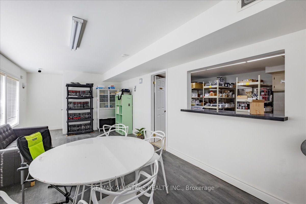 1354 Metro Road Property Photo 12