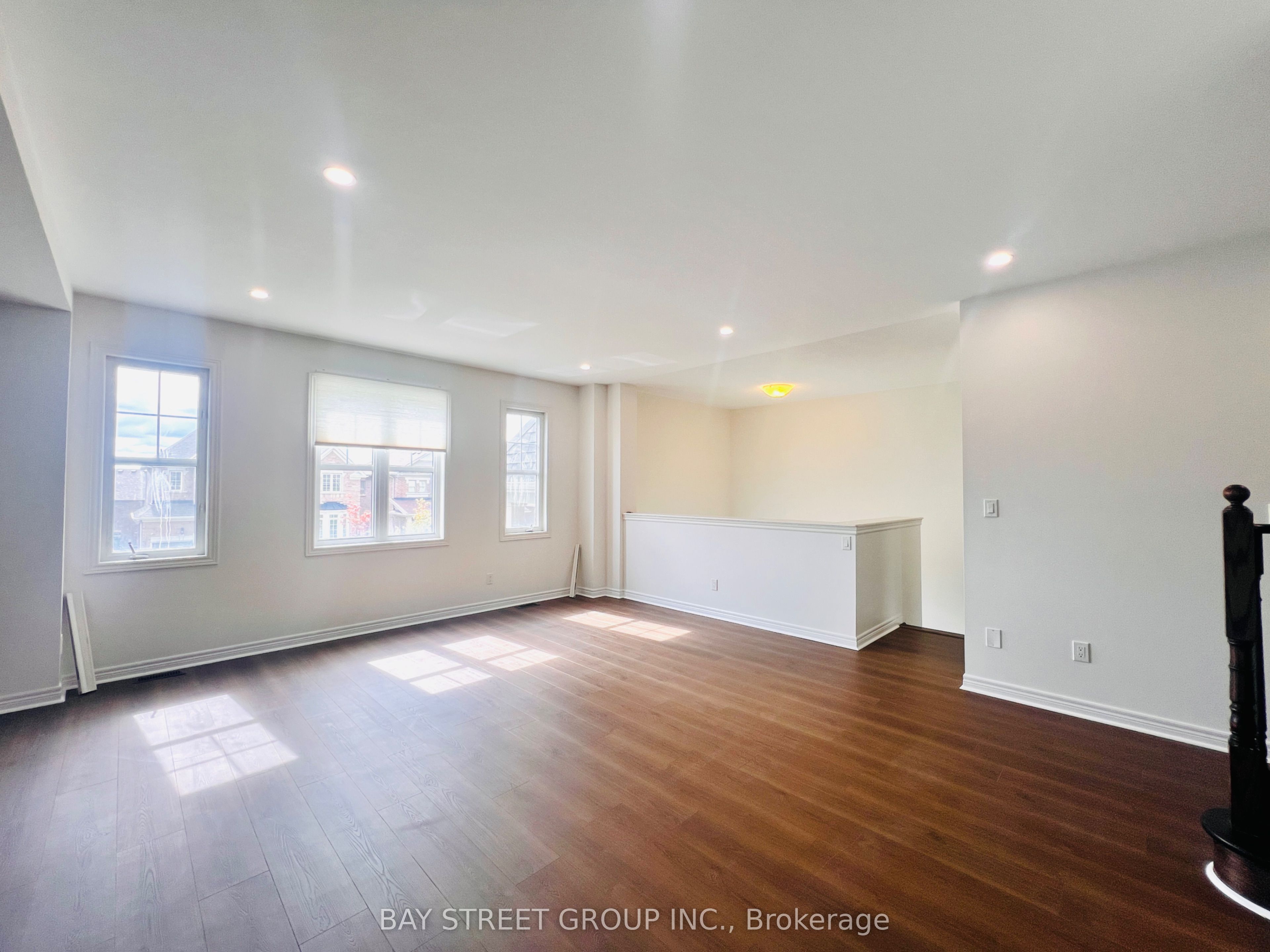 81 Sutcliffe Way Property Photo 4