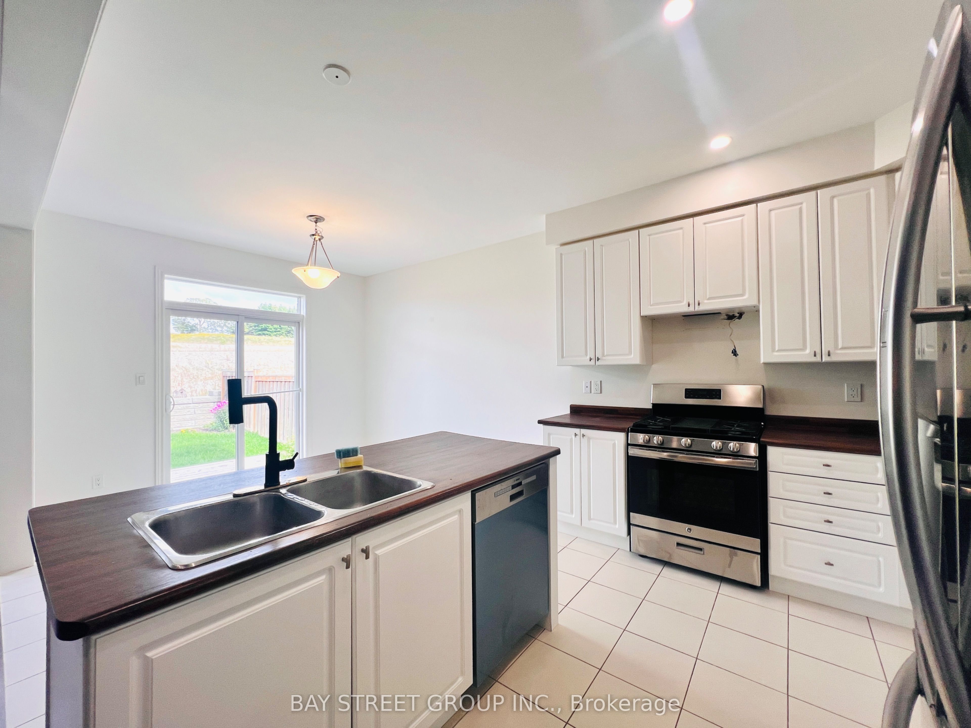 81 Sutcliffe Way Property Photo 17