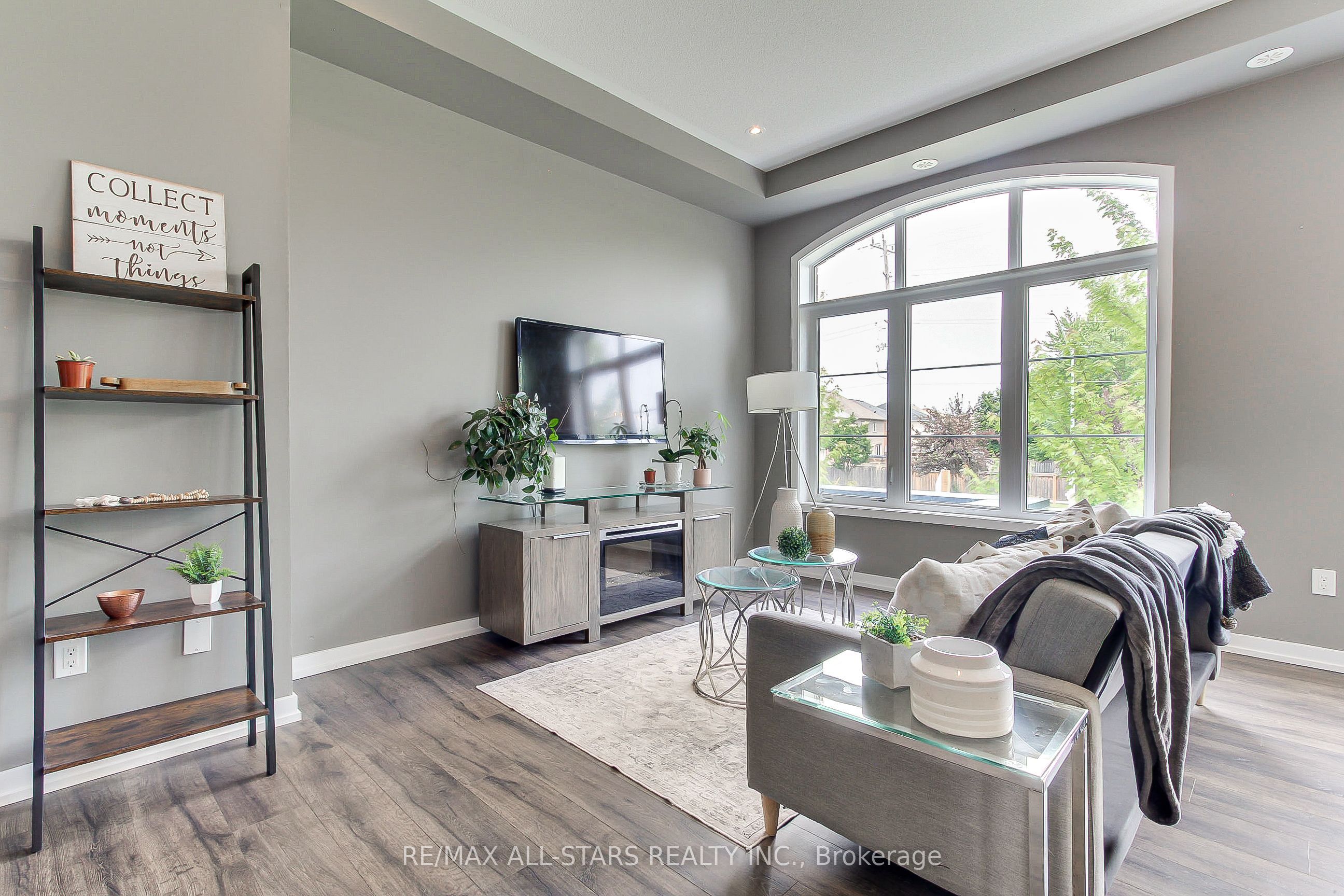 12568 Ninth Line Property Photo 6