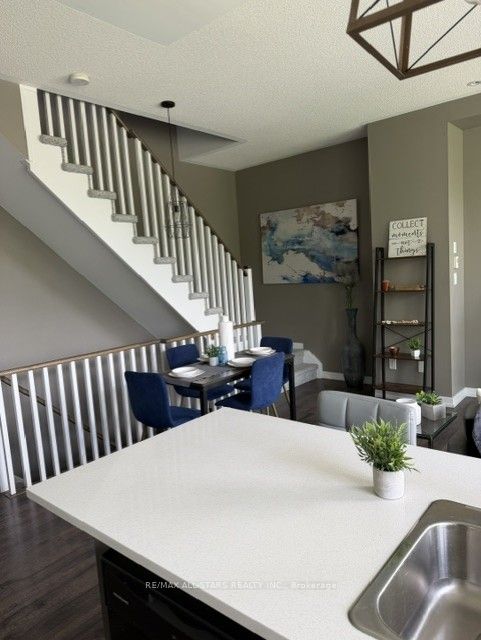 12568 Ninth Line Property Photo 9