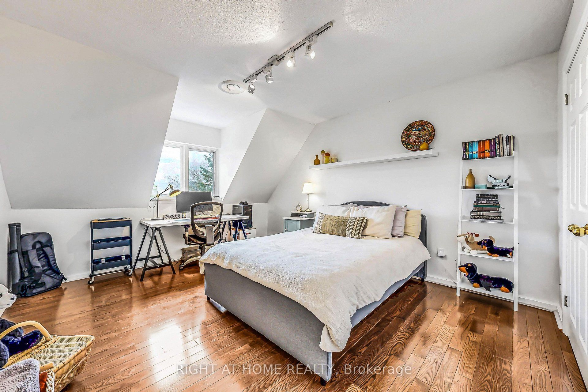 566 Sunset Beach Road Property Photo 24