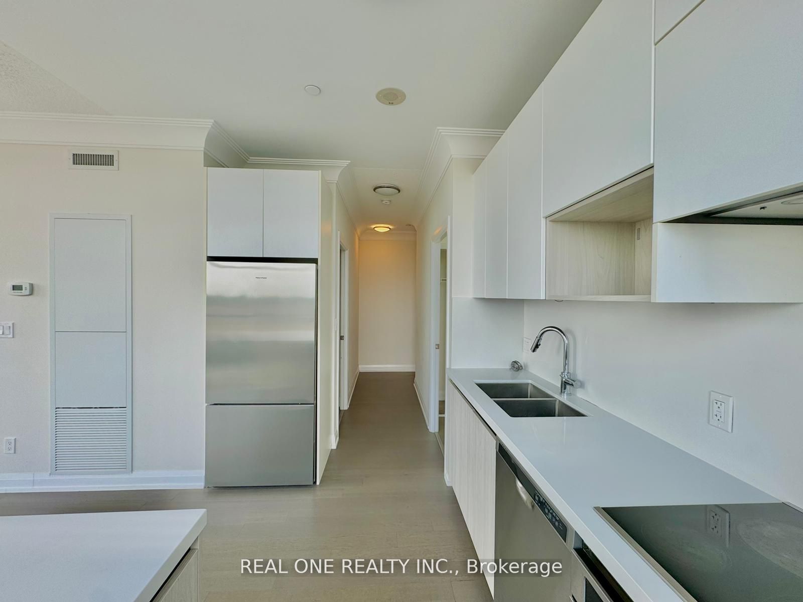 25 Water Walk Drive Rg22 Property Photo 5