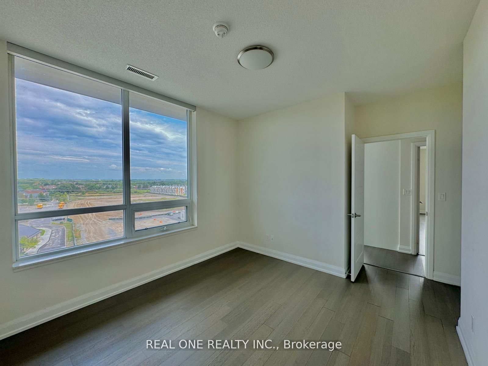 25 Water Walk Drive Rg22 Property Photo 8