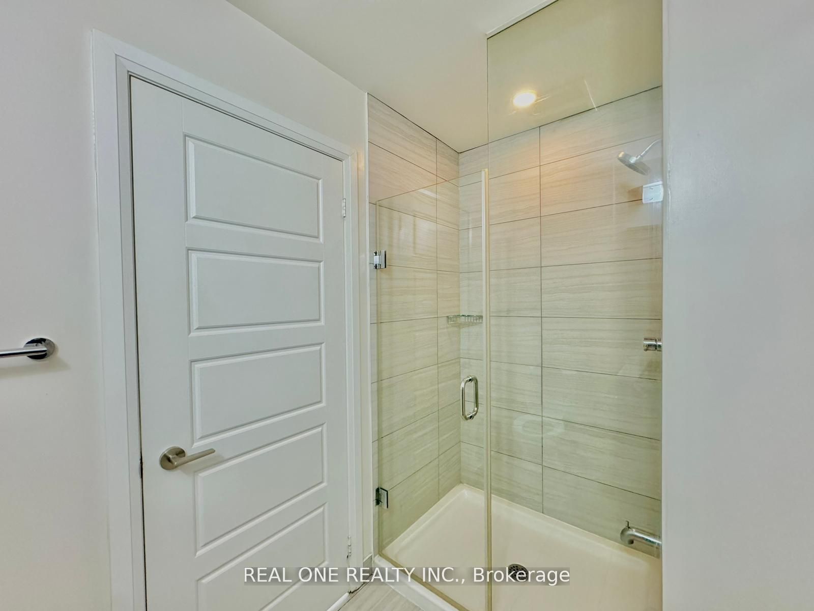 25 Water Walk Drive Rg22 Property Photo 15