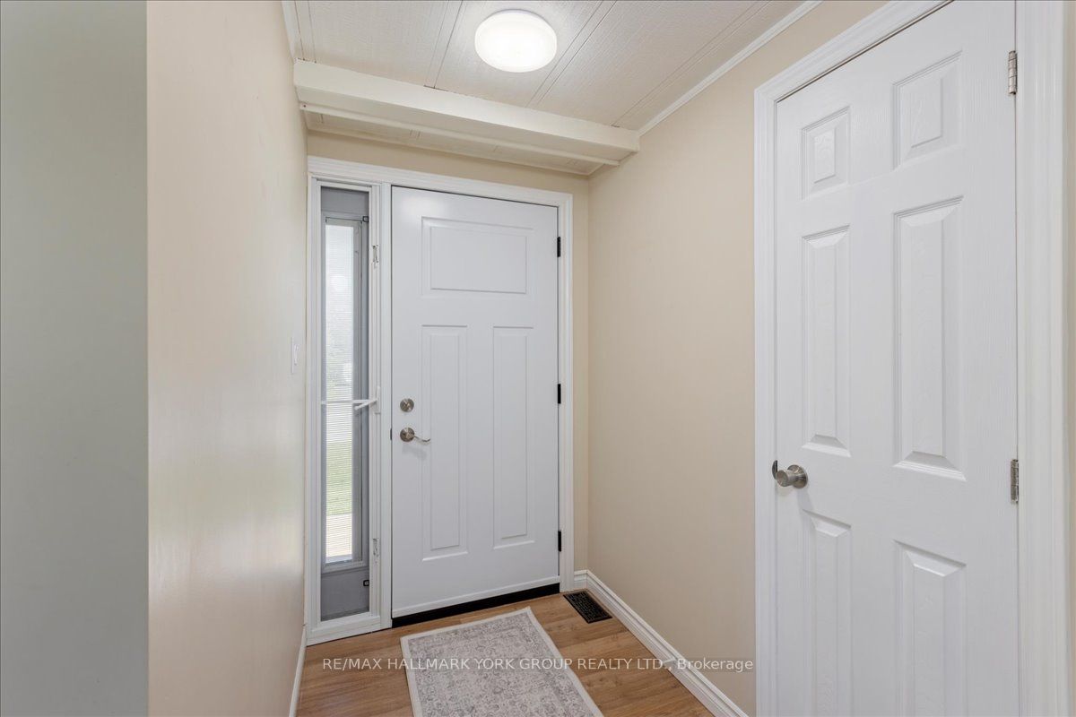120 Roxanna Drive Property Photo 6