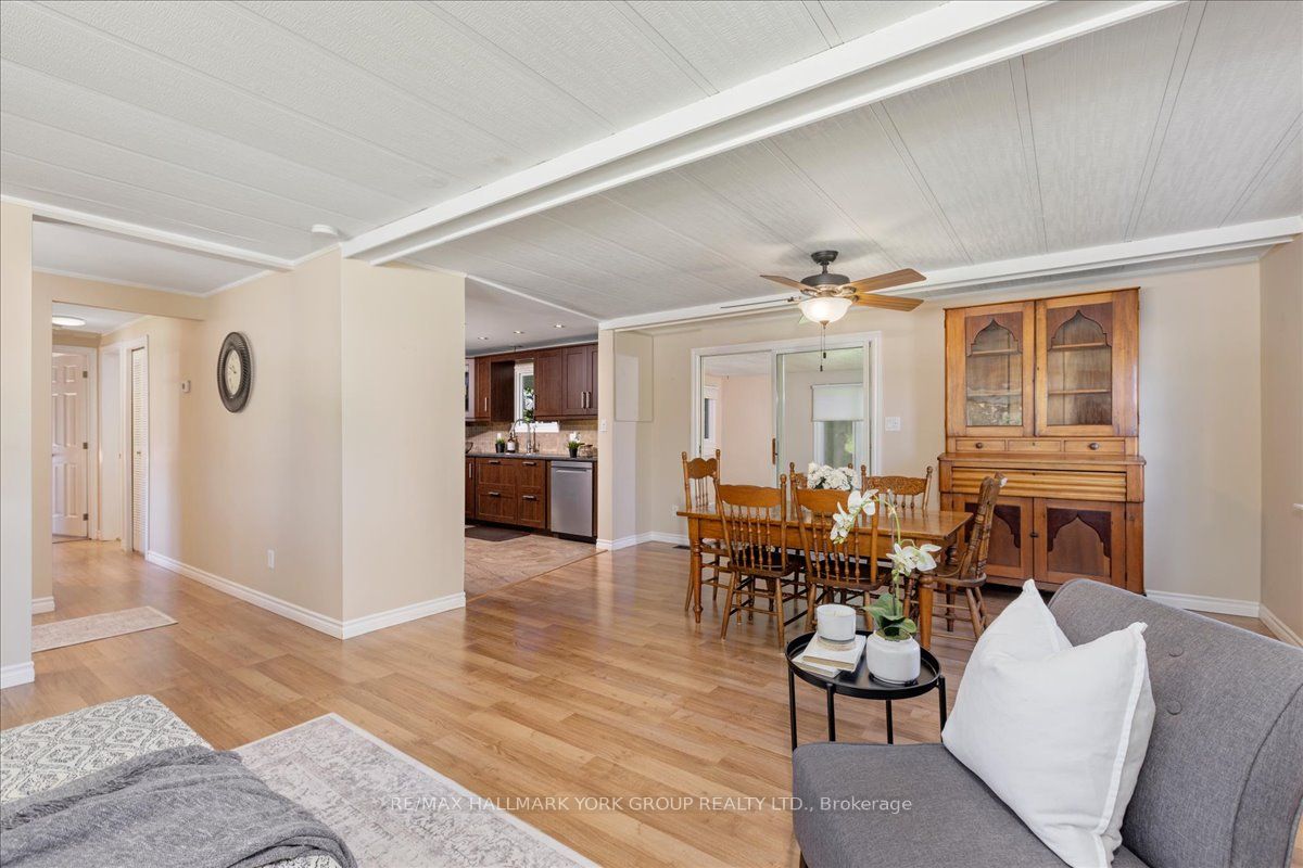 120 Roxanna Drive Property Photo 10