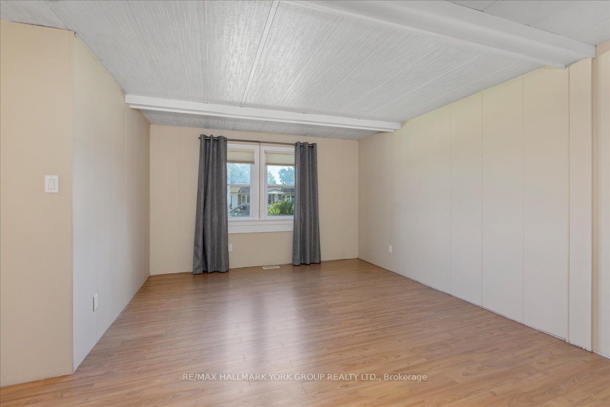 120 Roxanna Drive Property Photo 16