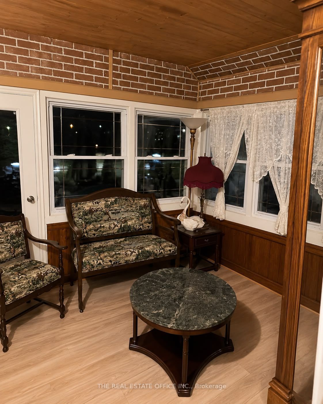265 Pasadena Drive Property Photo 8