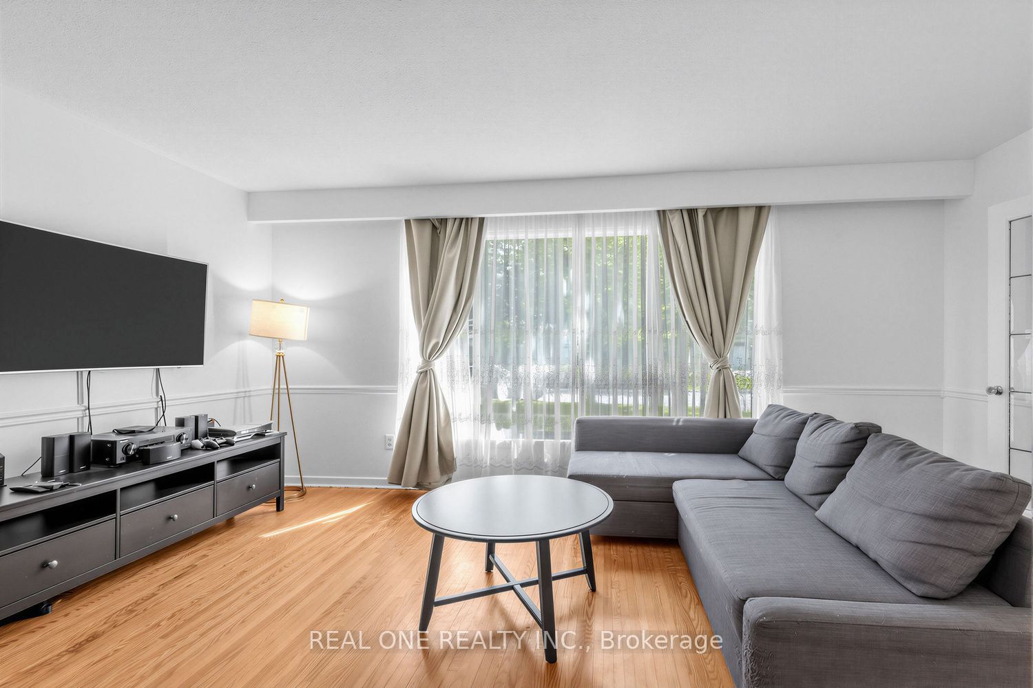 10 Devins Drive Property Photo 1