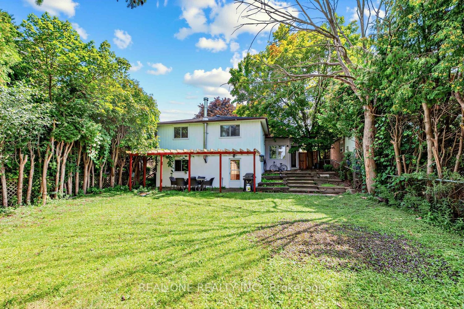 10 Devins Drive Property Photo 29
