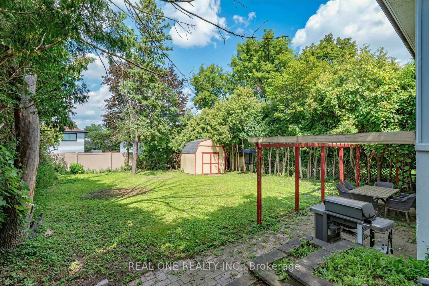 10 Devins Drive Property Photo 30