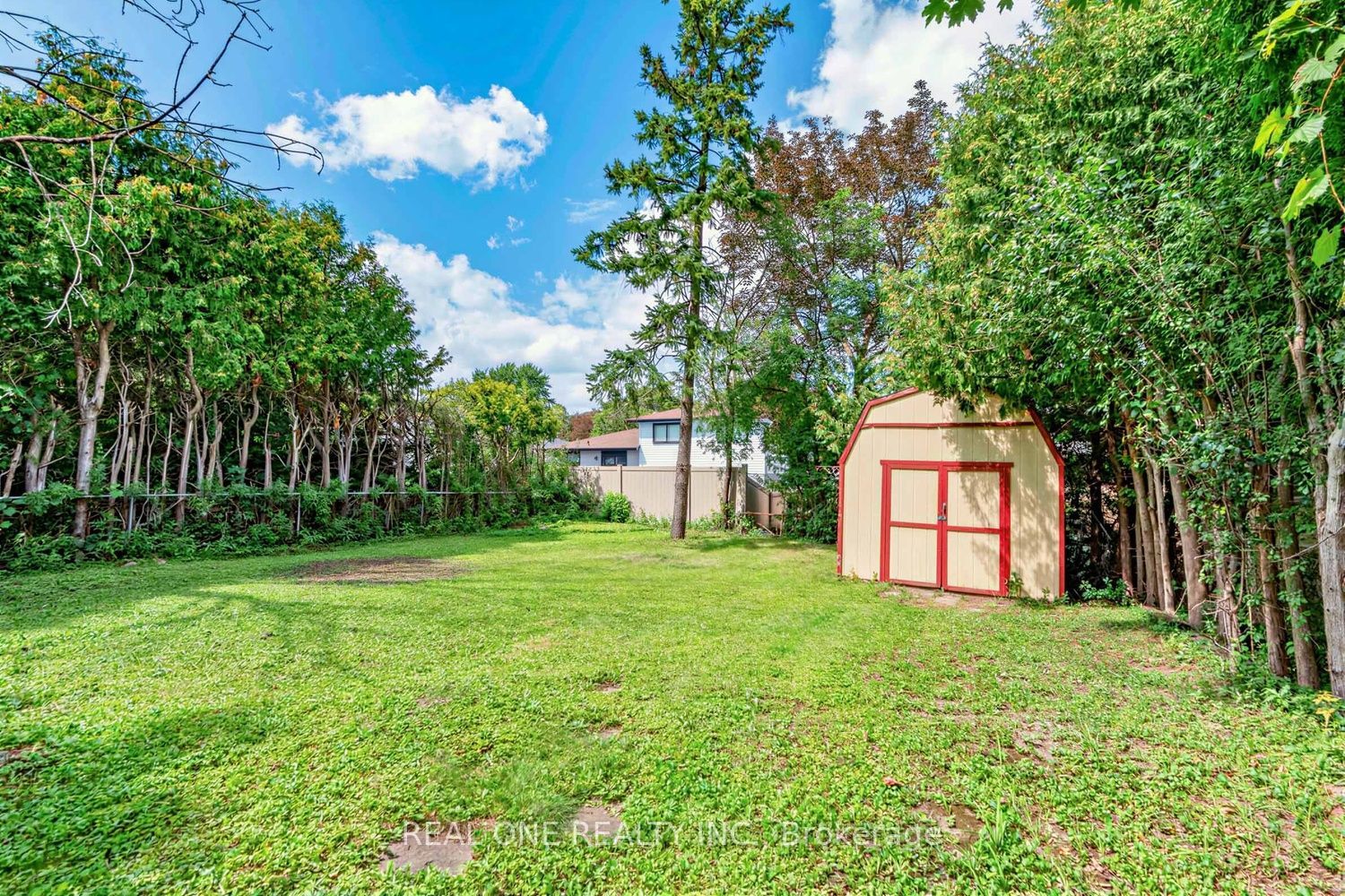10 Devins Drive Property Photo 31