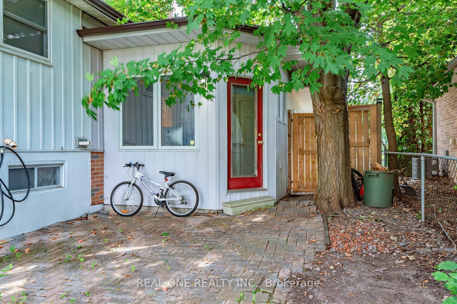 10 Devins Drive Property Photo 33