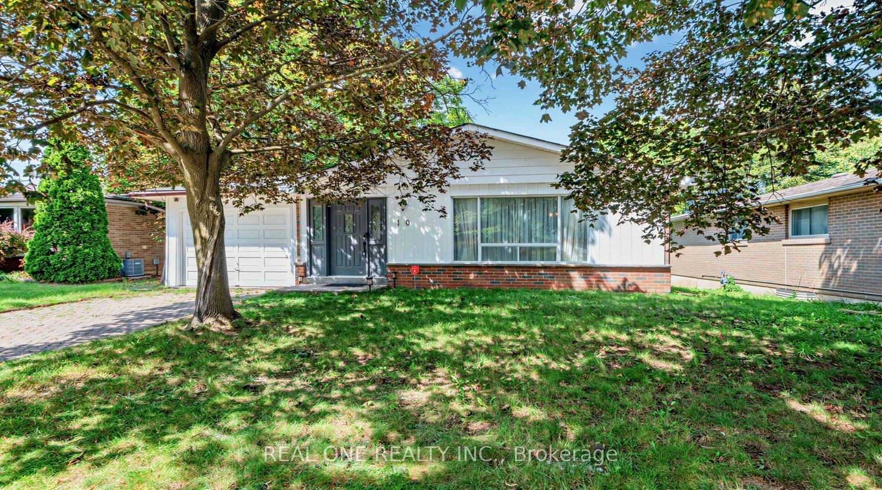 10 Devins Drive Property Photo 35