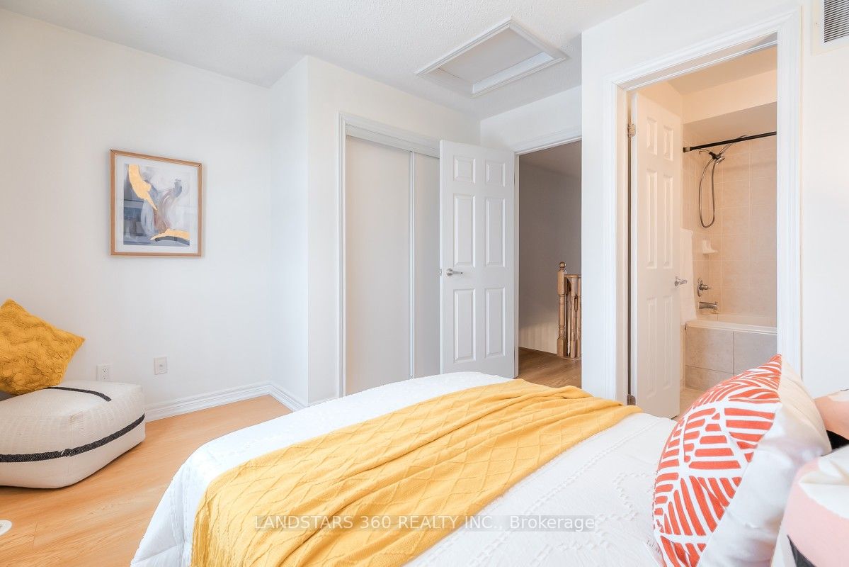 9922 Mccowan Road Property Photo 17