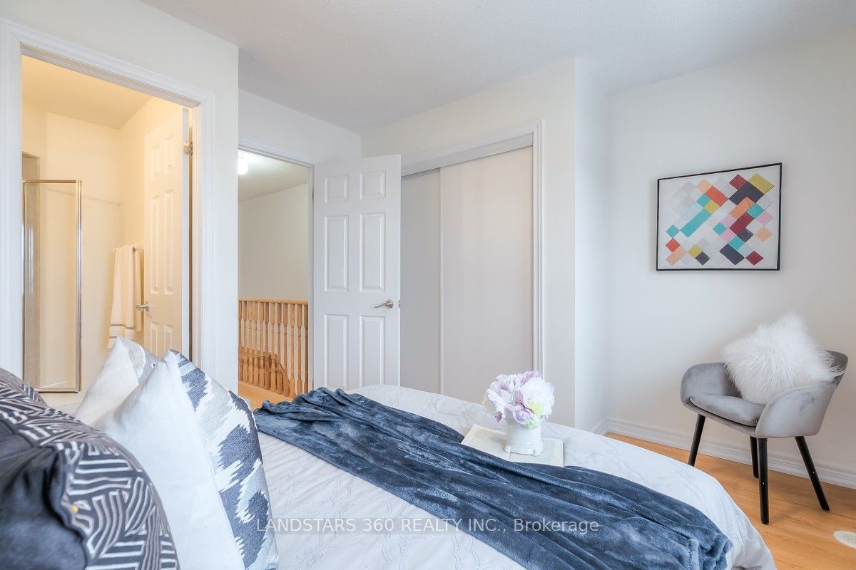 9922 Mccowan Road Property Photo 21