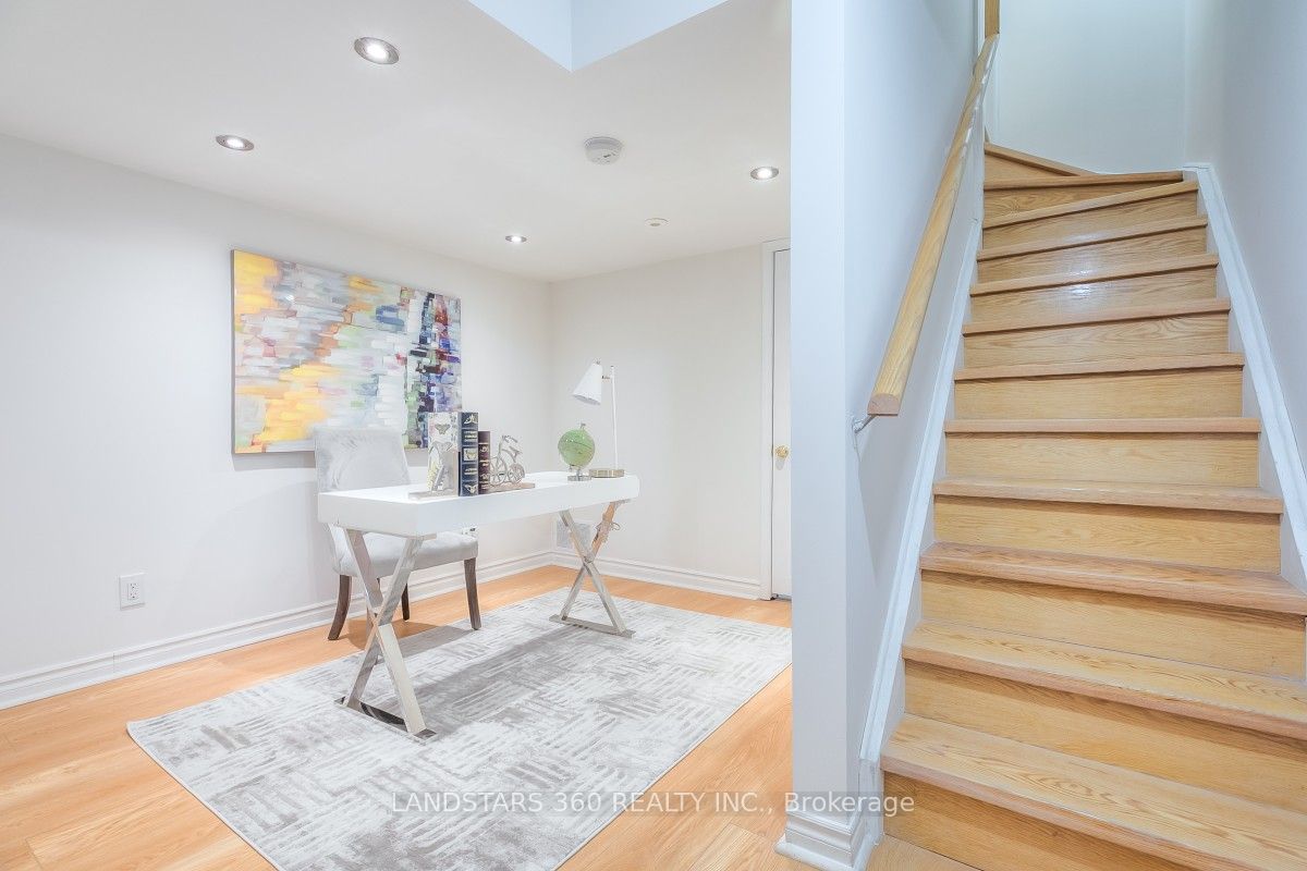 9922 Mccowan Road Property Photo 27