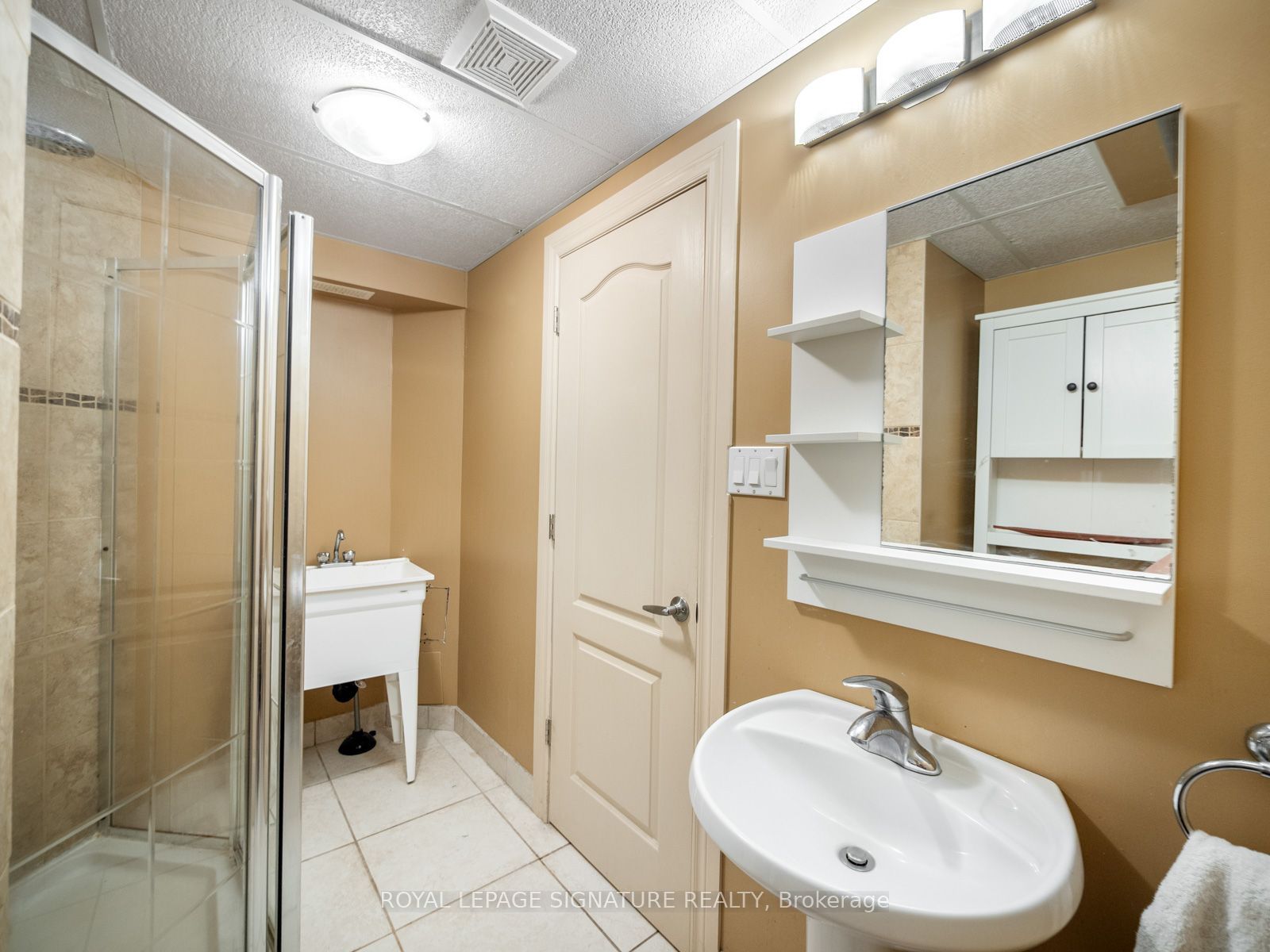 26 Tomscot Avenue Property Photo 37